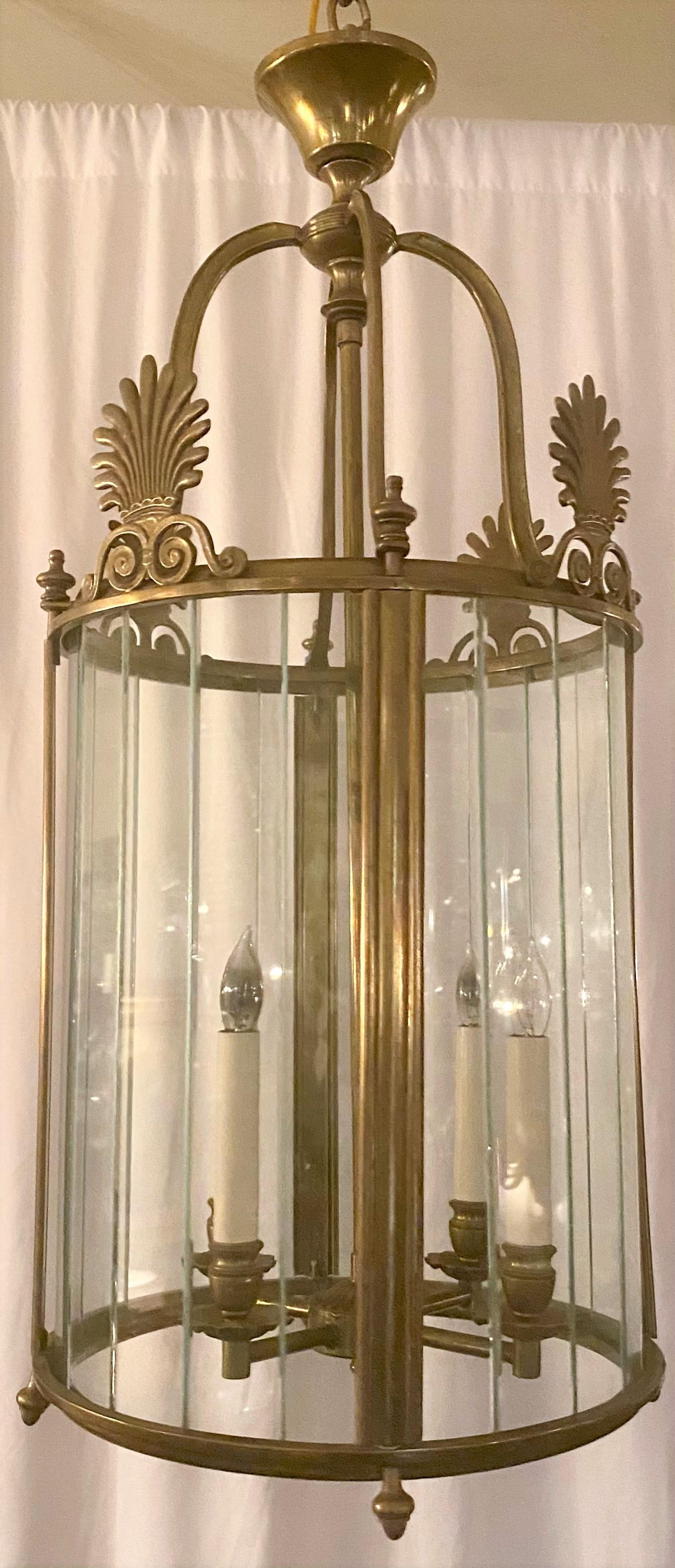 Antique Early 20th Century English Gold Bronze Lantern, circa 1930s In Good Condition In New Orleans, LA