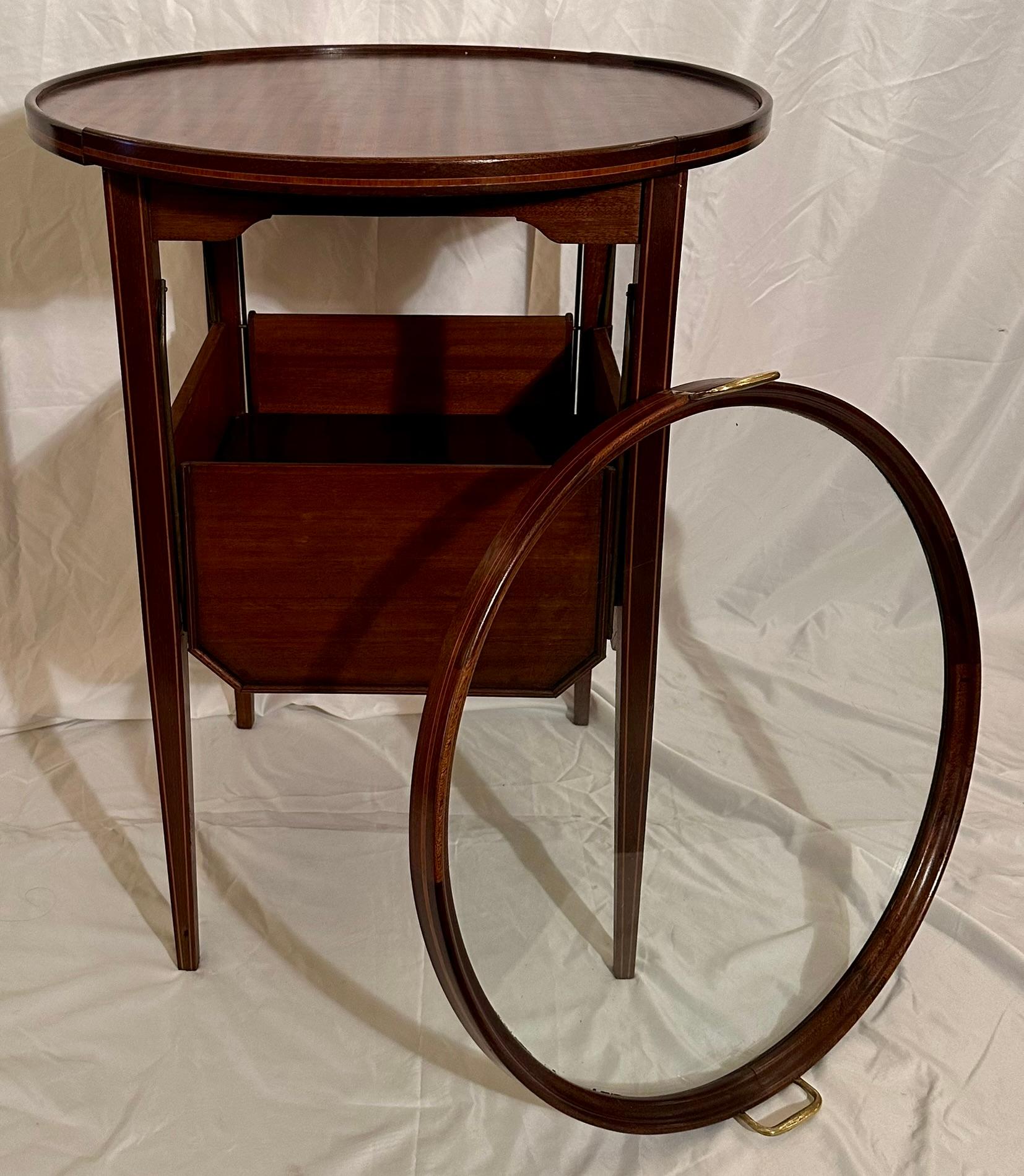 Antique Early 20th Century French Mahogany Tea Table with Serving Tray. For Sale 1