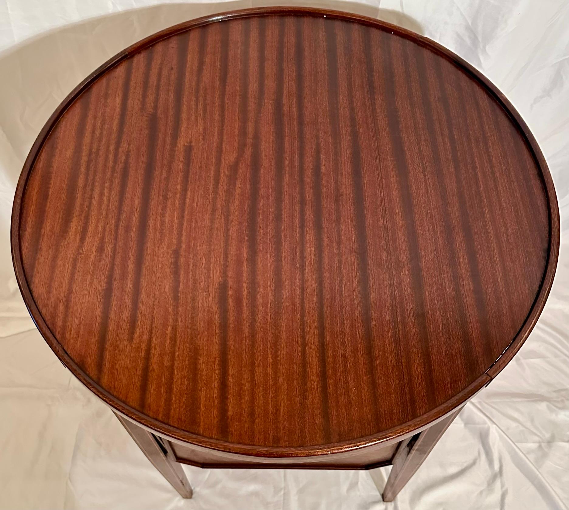 Antique Early 20th Century French Mahogany Tea Table with Serving Tray. For Sale 3