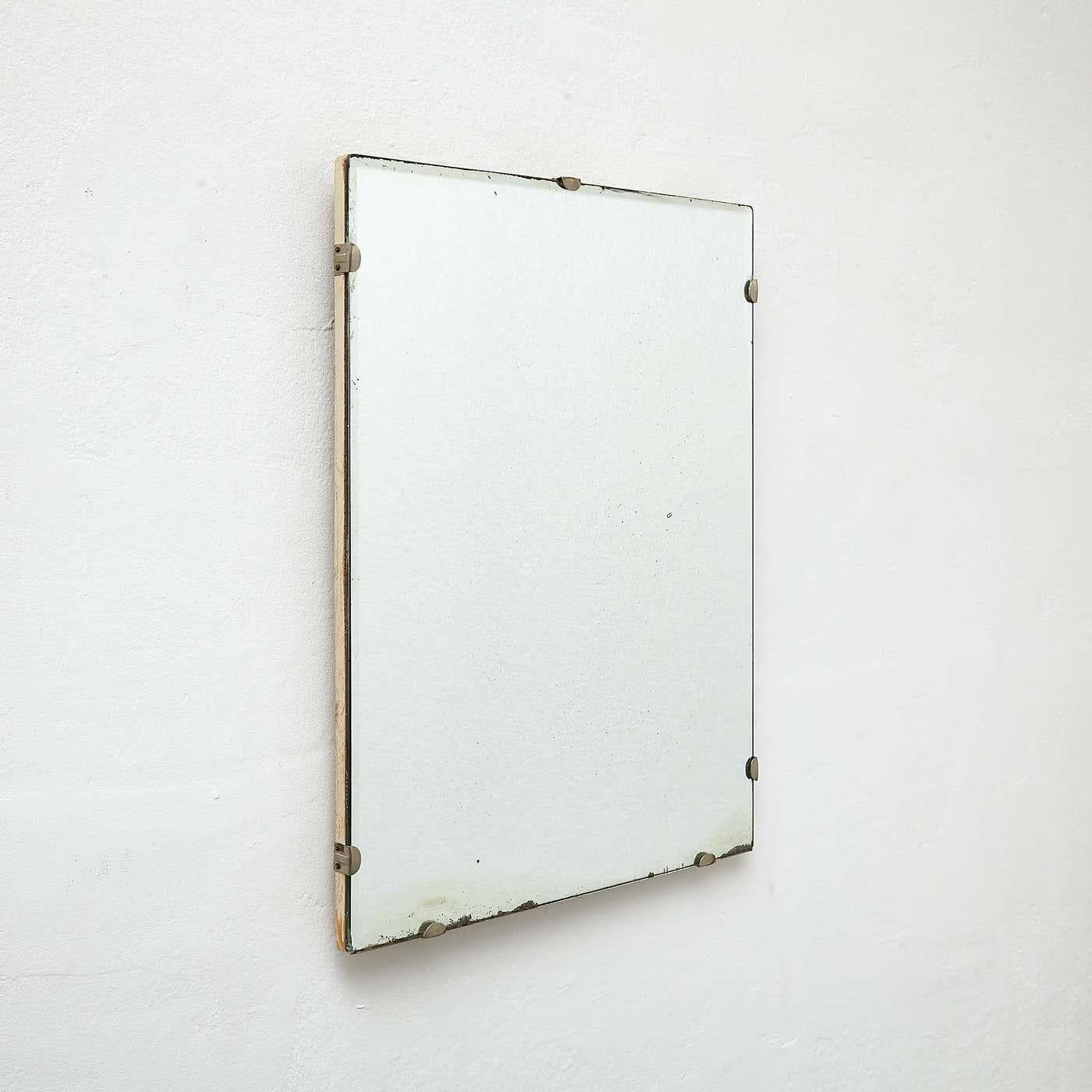 Antique Early 20th Century French Wall Mirror, circa 1940
   
Origin: France, circa 1940
Style: Antique Early 20th Century
Materials: Mirror

Elevate your decor with the timeless elegance of this Antique Early 20th Century French Wall Mirror,