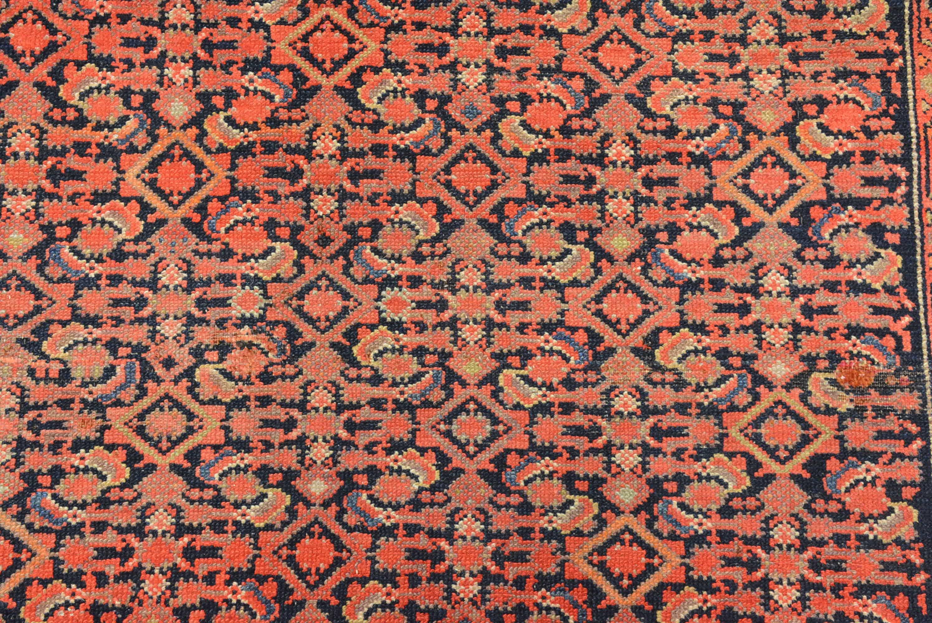 Antiker Hamadan-Teppich aus dem frühen 20. (Sarouk Farahan) im Angebot