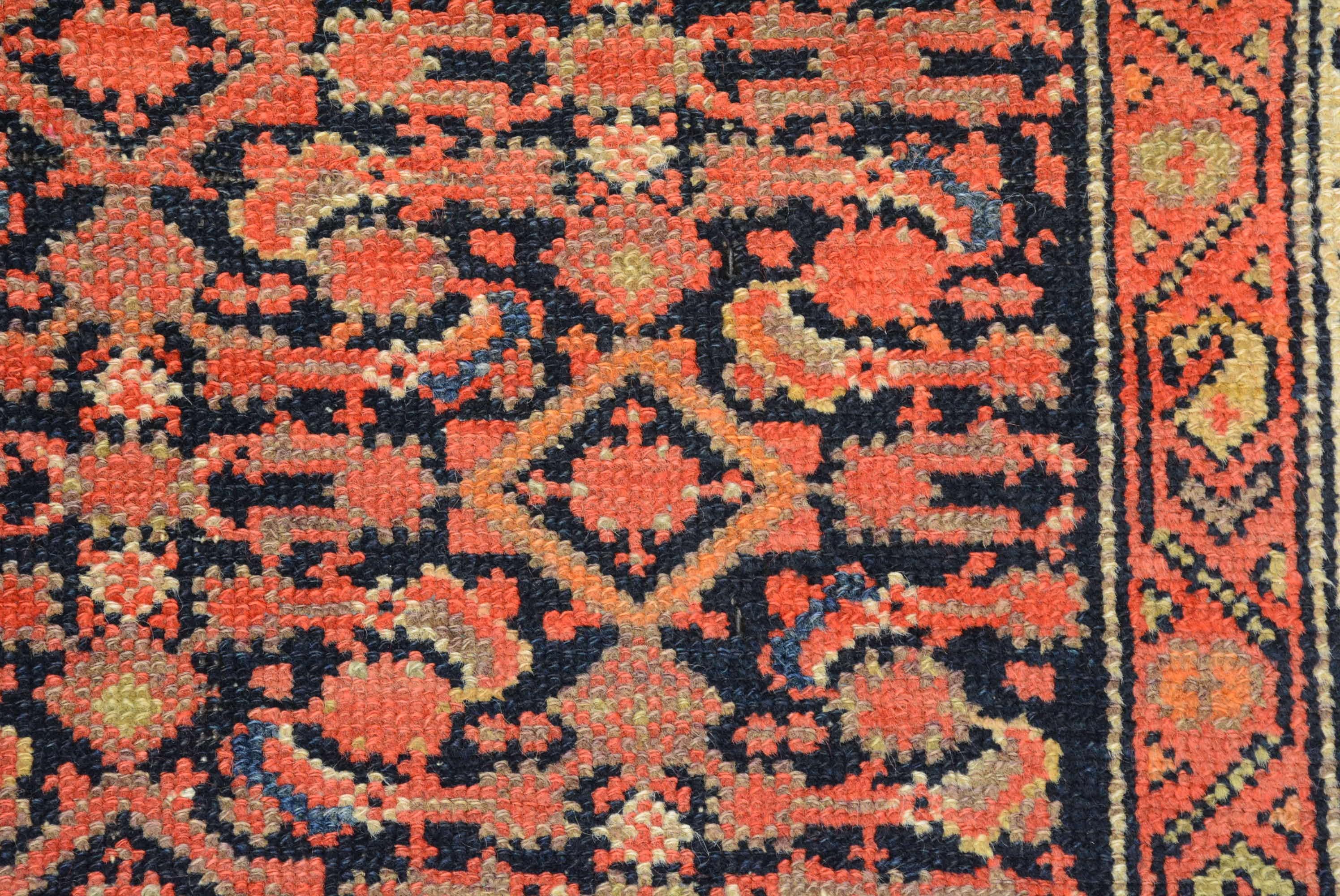 Antiker Hamadan-Teppich aus dem frühen 20. (Persisch) im Angebot