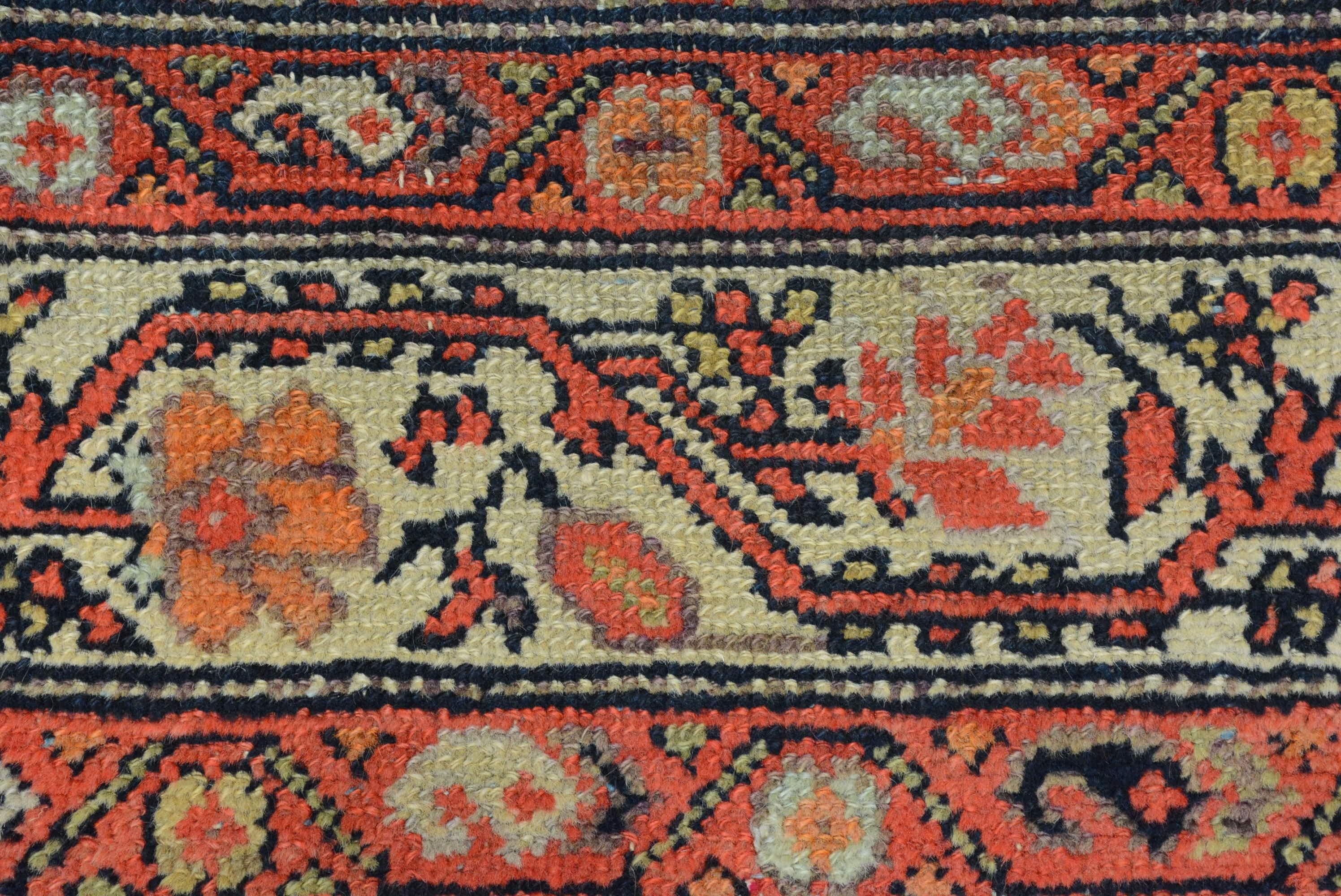 Antiker Hamadan-Teppich aus dem frühen 20. (Wolle) im Angebot