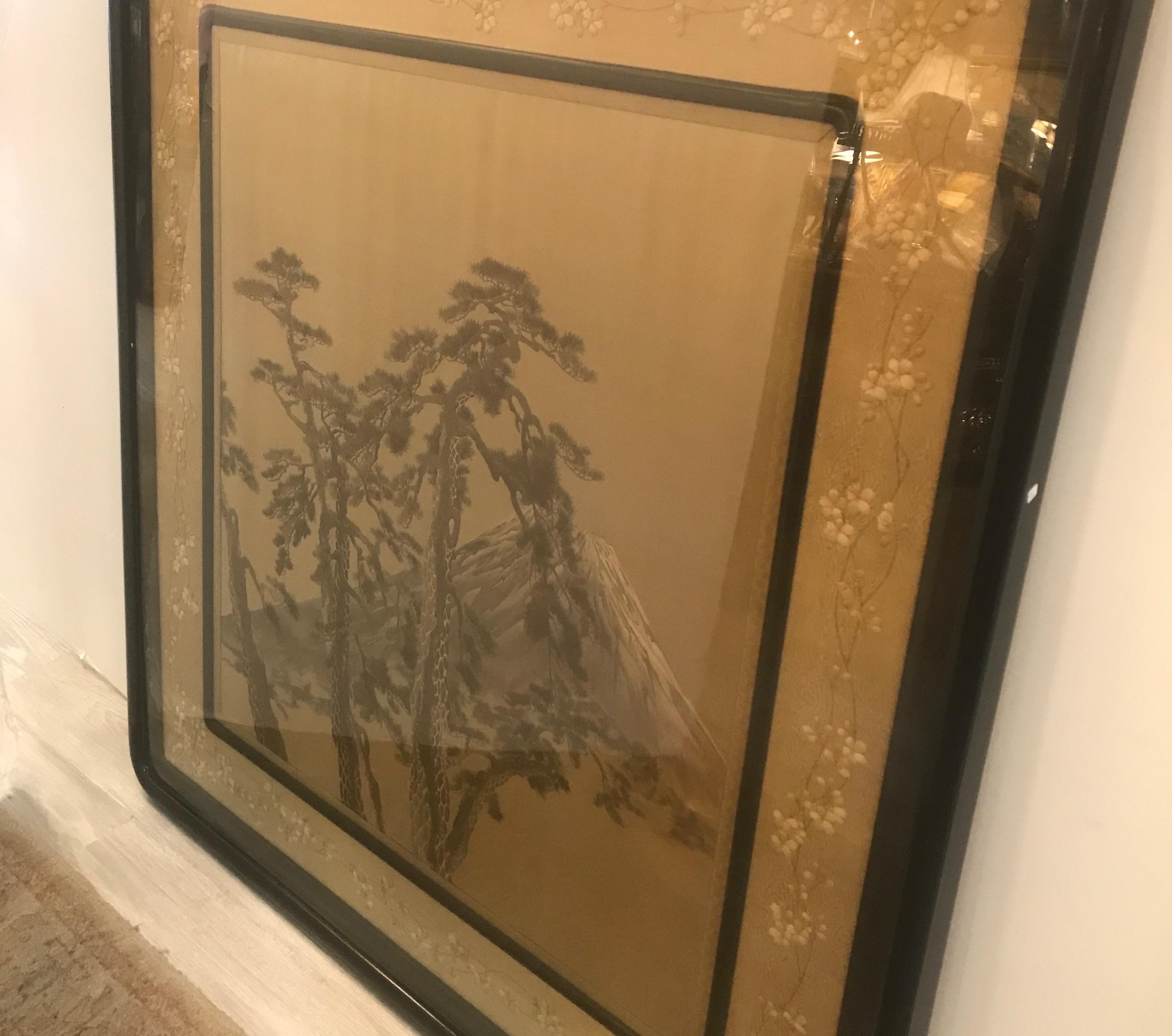 Meiji Tapisserie japonaise ancienne du début du XXe siècle encadrée de soie nouée à la main et cousue à la main en vente