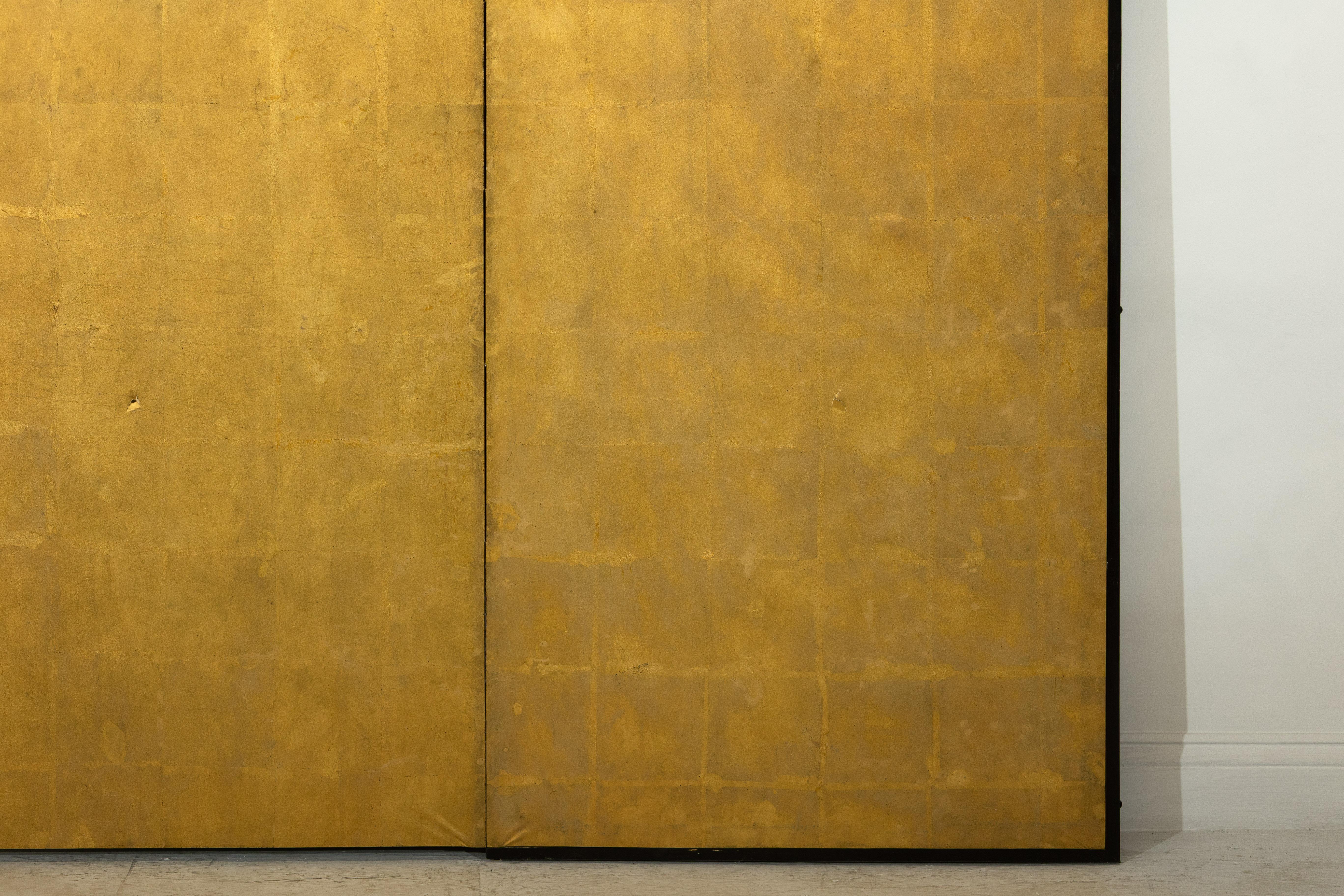 Antique Early 20th-Century Japanese Two-Panel Gold-Leaf Byōbu Screen For Sale 2