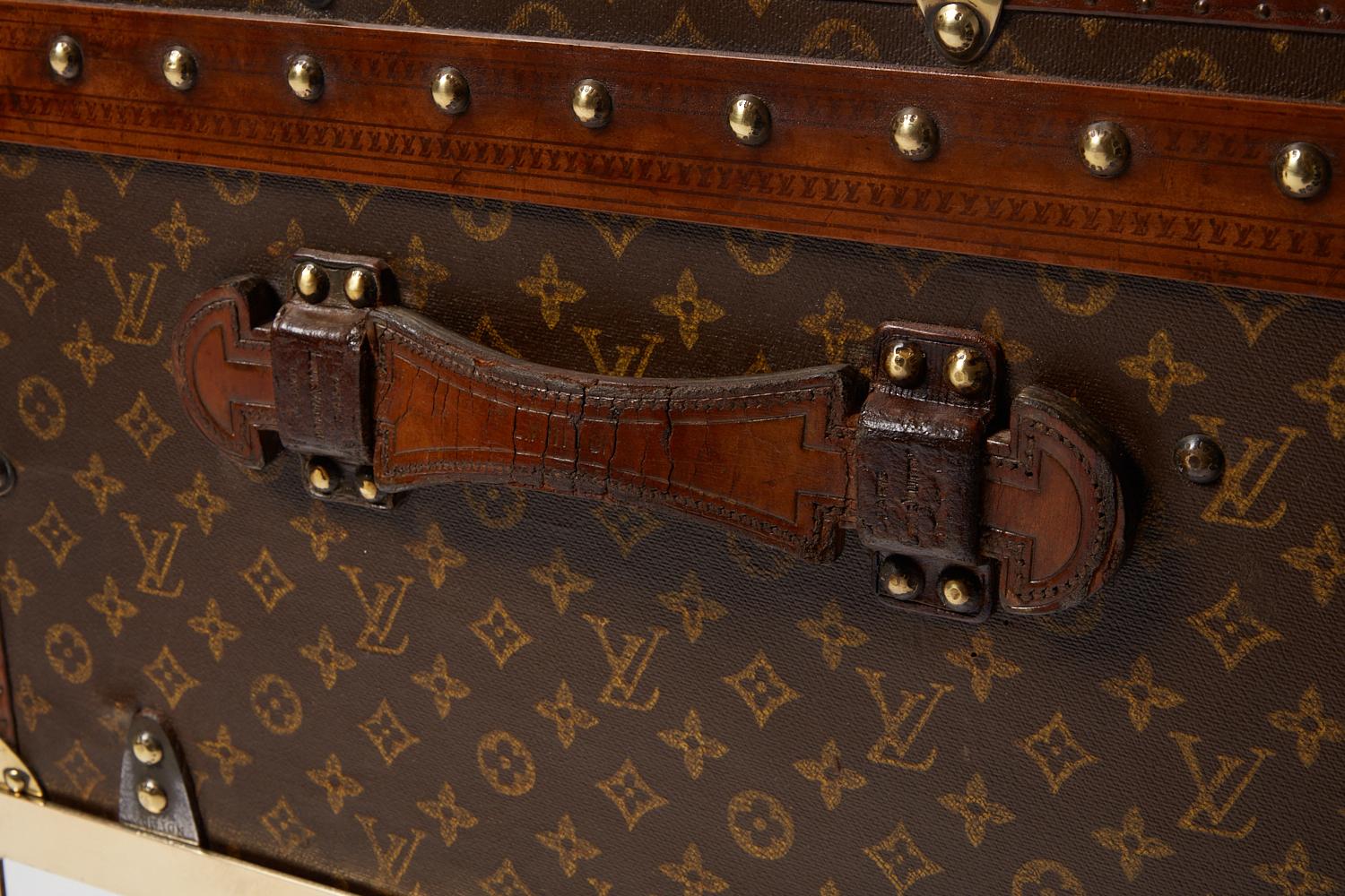 Antike Anfang 20. Jahrhundert  Louis Vuitton-Koffer  Herkunft Frankreich  Datum CIRCA 1920 (Frühes 20. Jahrhundert) im Angebot