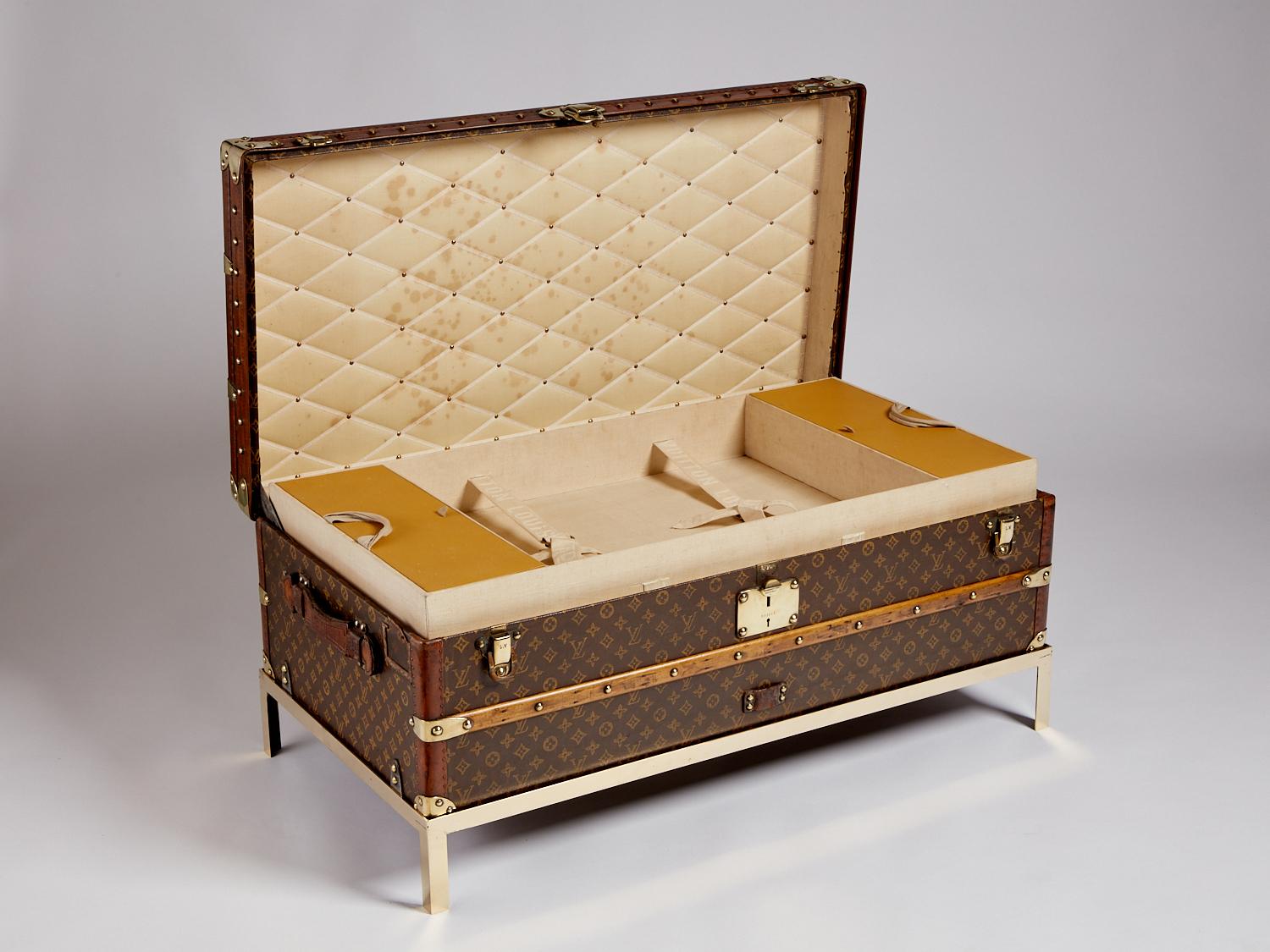 Antike Anfang 20. Jahrhundert  Louis Vuitton-Koffer  Herkunft Frankreich  Datum CIRCA 1920 im Angebot 2