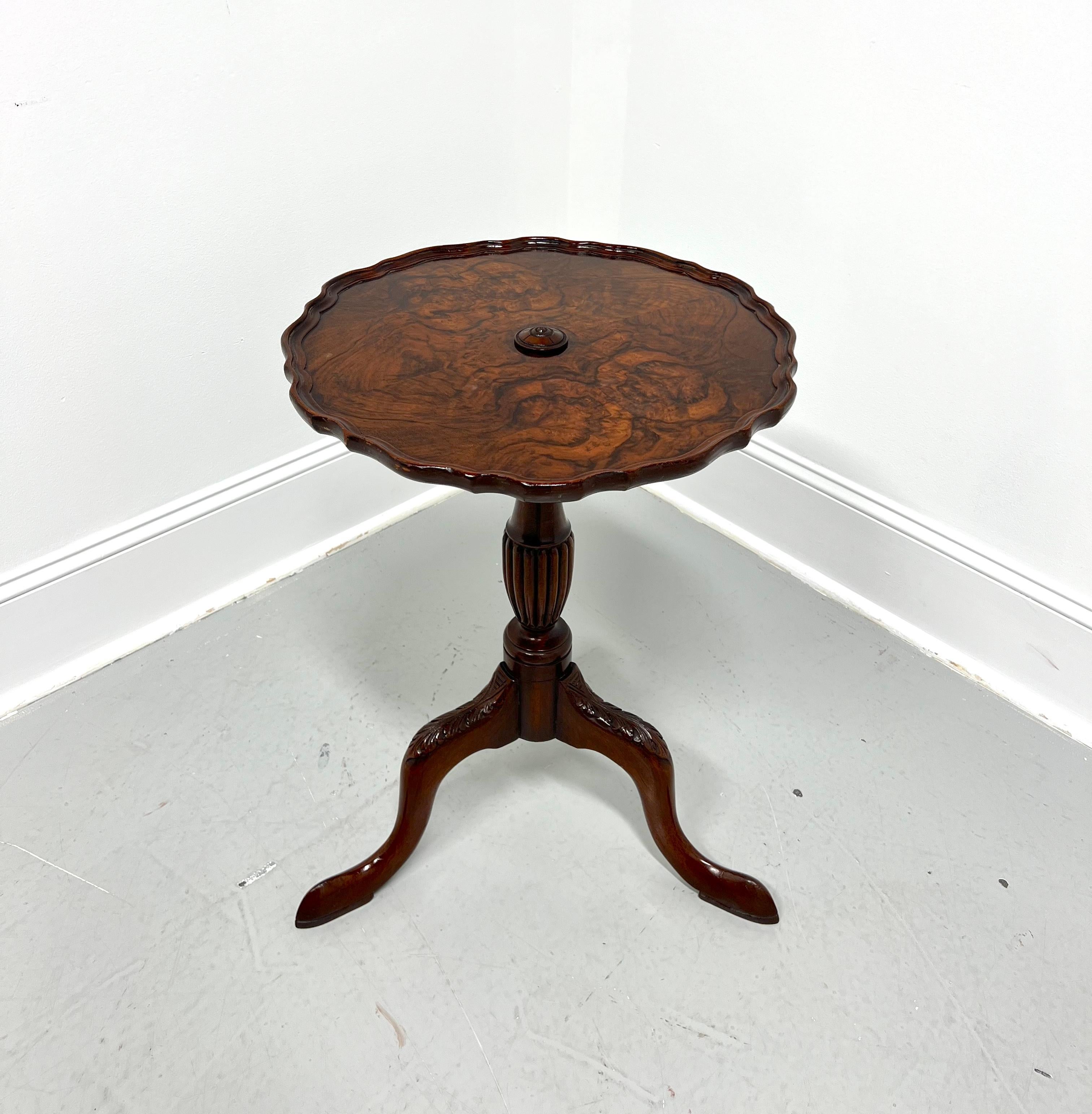 Antique Early 20th Century Mahogany & Burl Walnut Petite Pie Crust Table For Sale 3