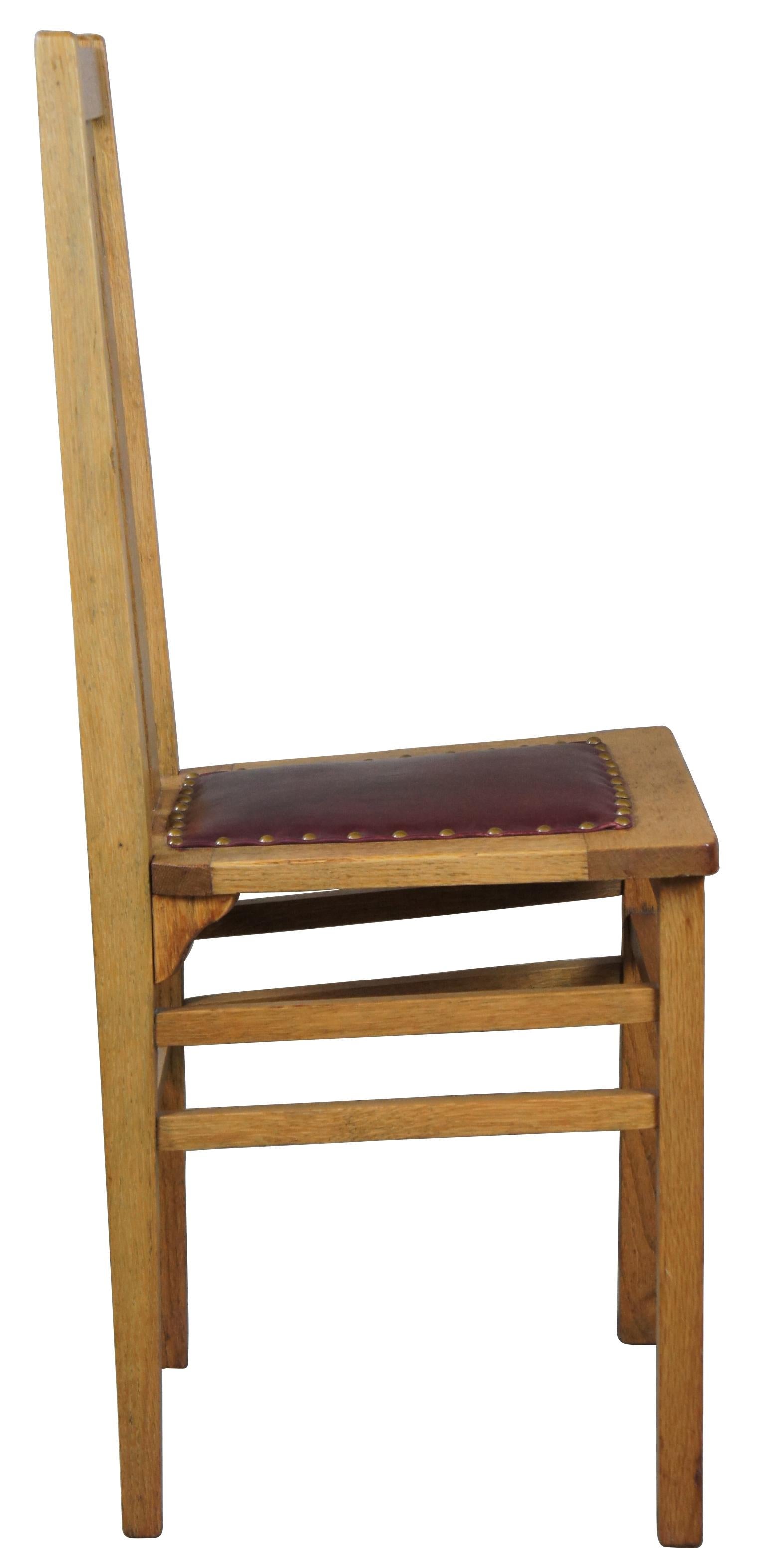 Arts and Crafts Antique Early 20th Century Mission Arts & Crafts Oak and Leather Side Chair
