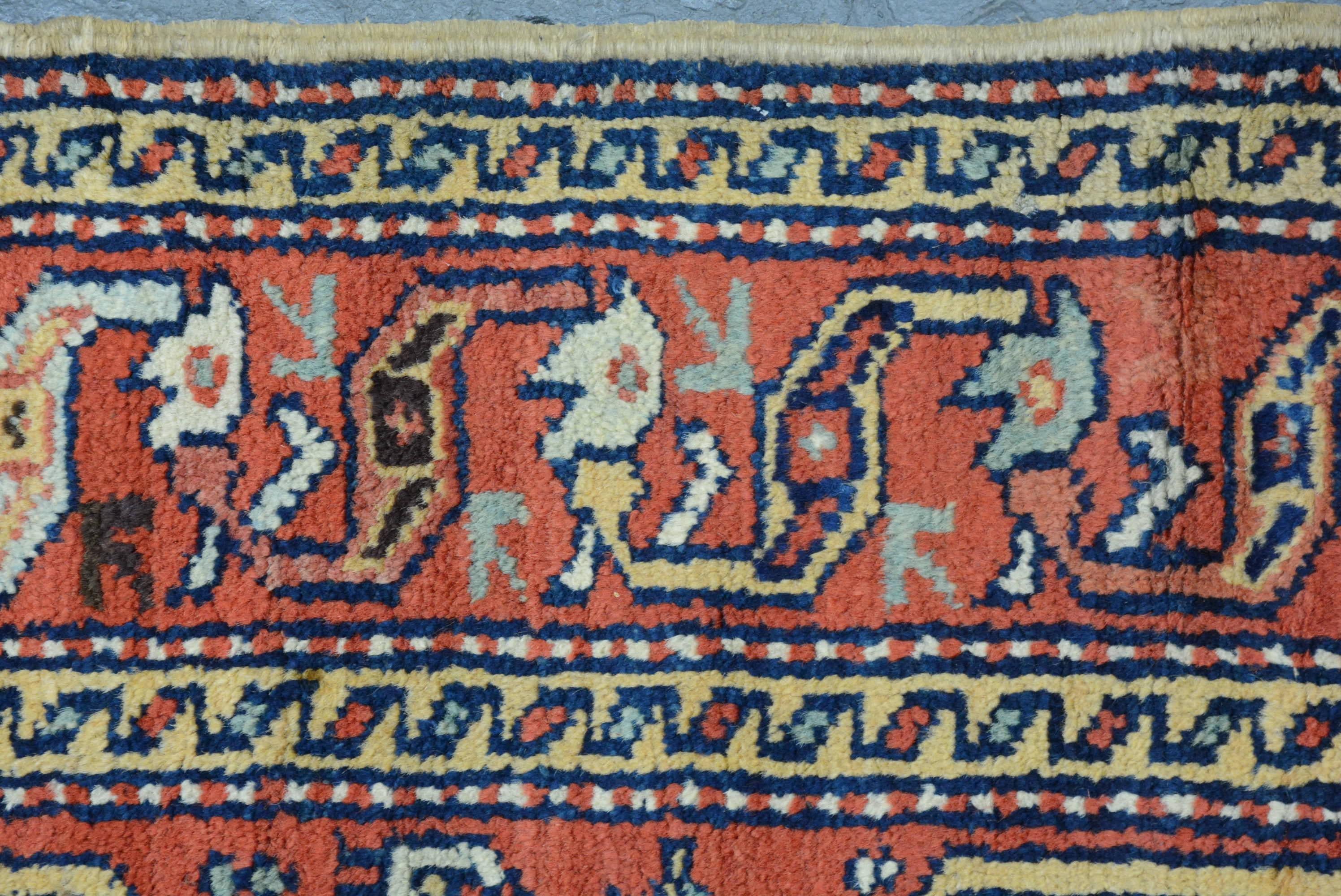 Antique Early 20th Century Northwest Persian Rug im Zustand „Gut“ im Angebot in Closter, NJ
