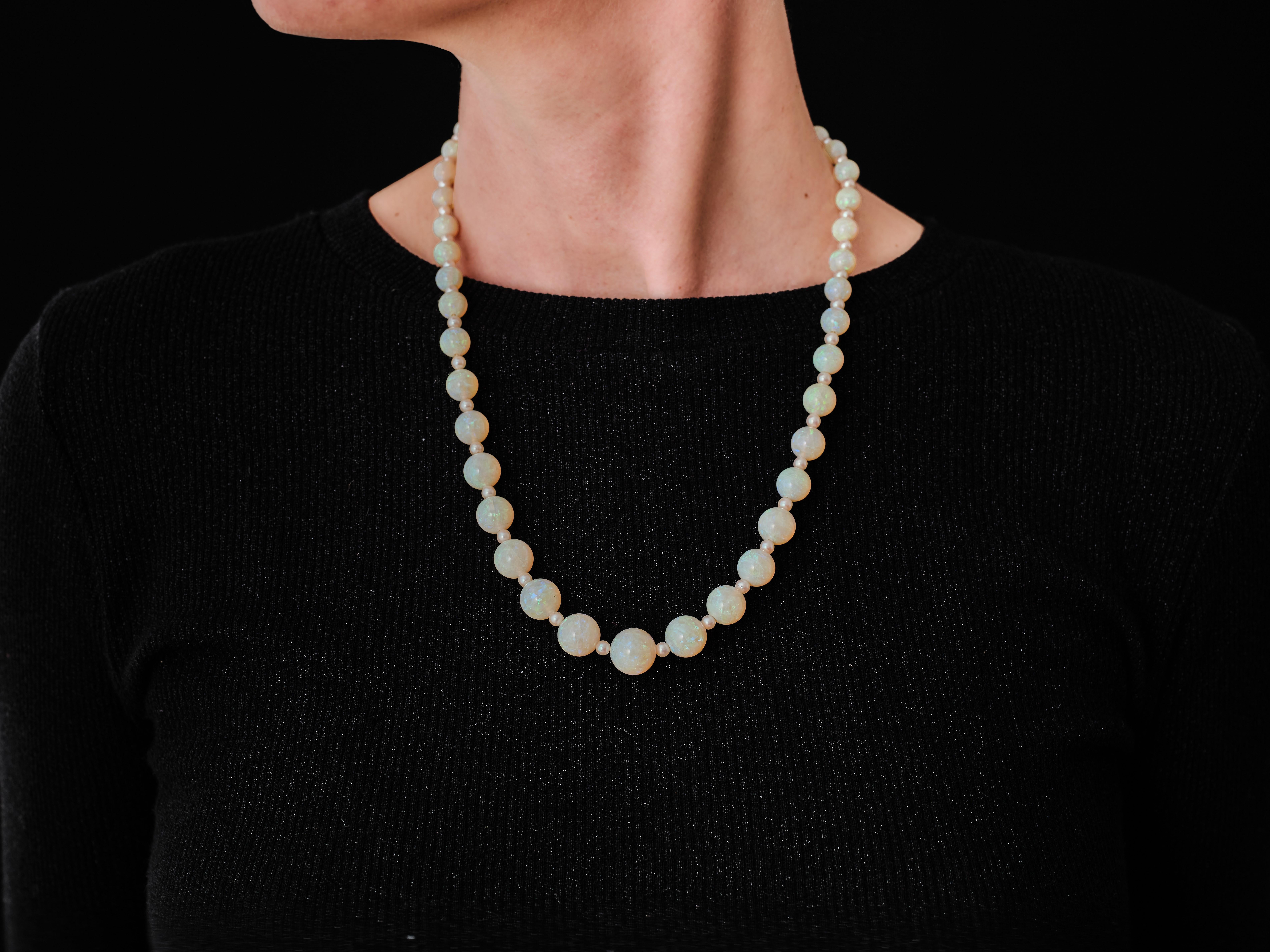 Antike Opal-Perlen- und Perlenkette aus dem frühen 20. Jahrhundert (Spätviktorianisch) im Angebot