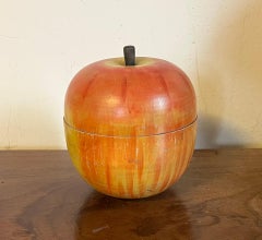 Cassa per mele antica in legno intagliato e decorata a pittura, dei primi anni del XX secolo
