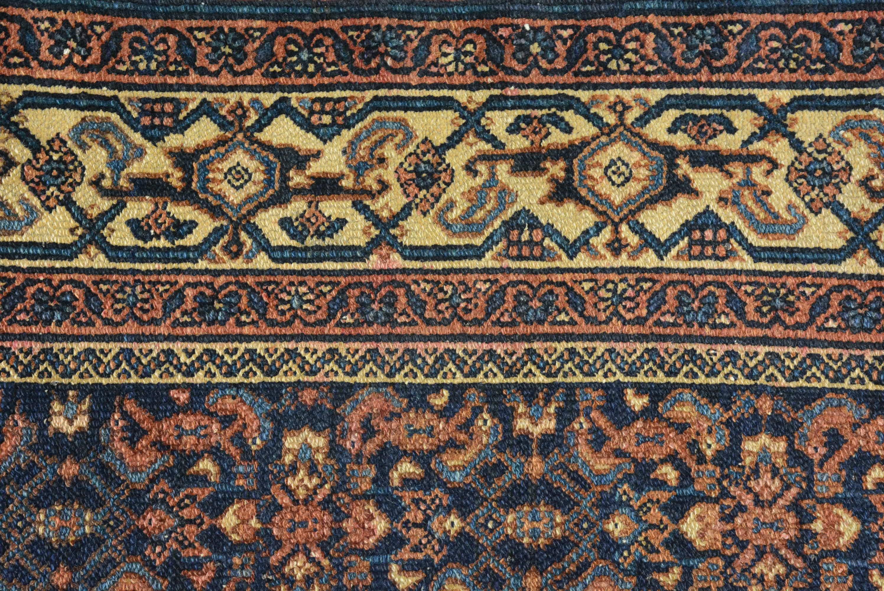 20ième siècle Ancien tapis persan Bibikabad du début du 20e siècle en vente