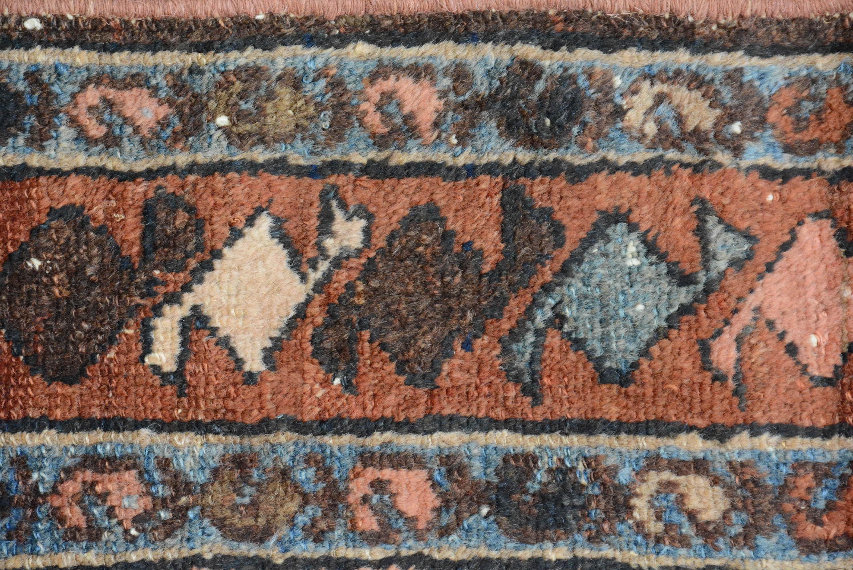 Antique Early 20th Century Persian Hamadan Rug (Pflanzlich gefärbt) im Angebot