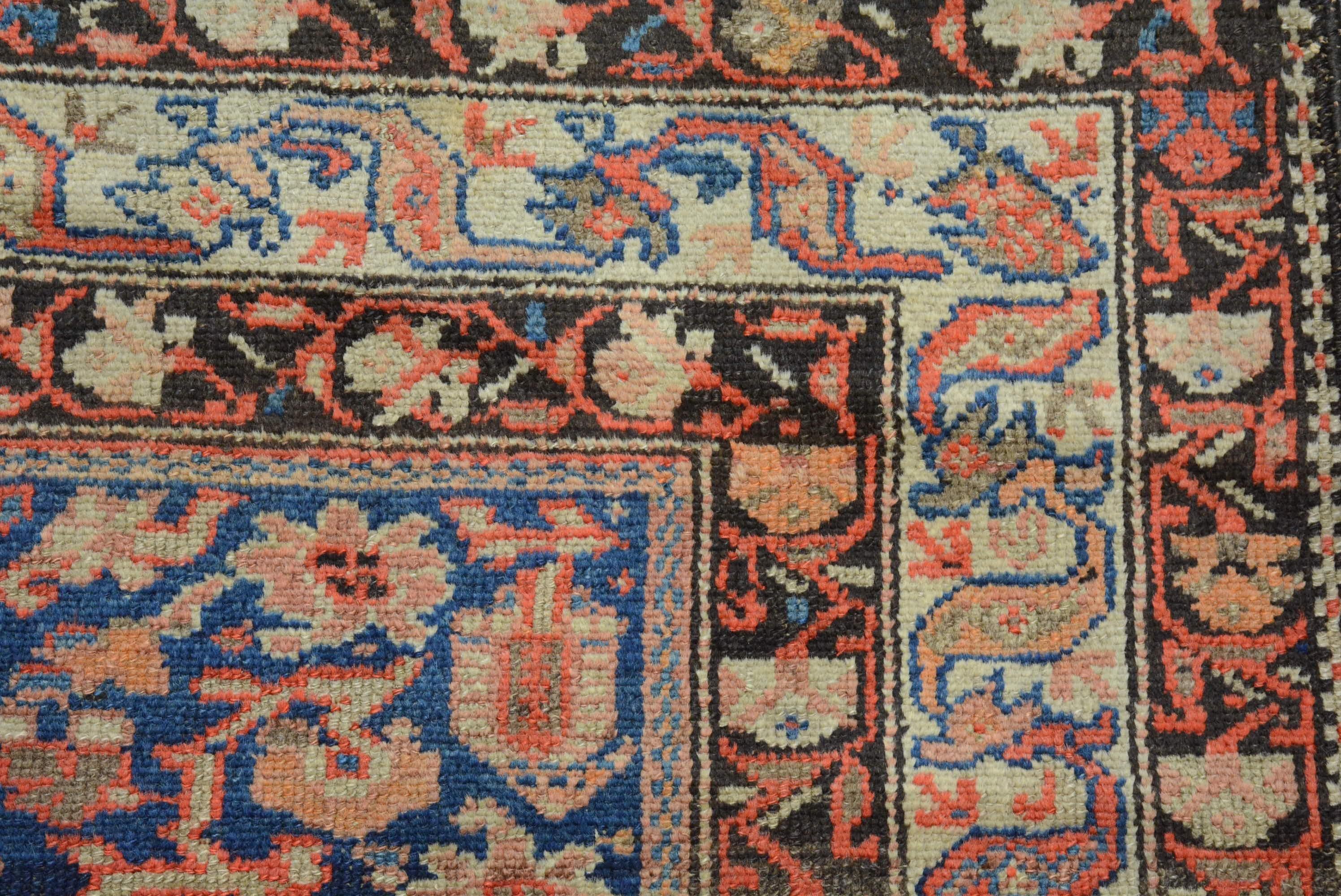 Teinture végétale Ancien tapis persan Hamadan du début du 20e siècle en vente