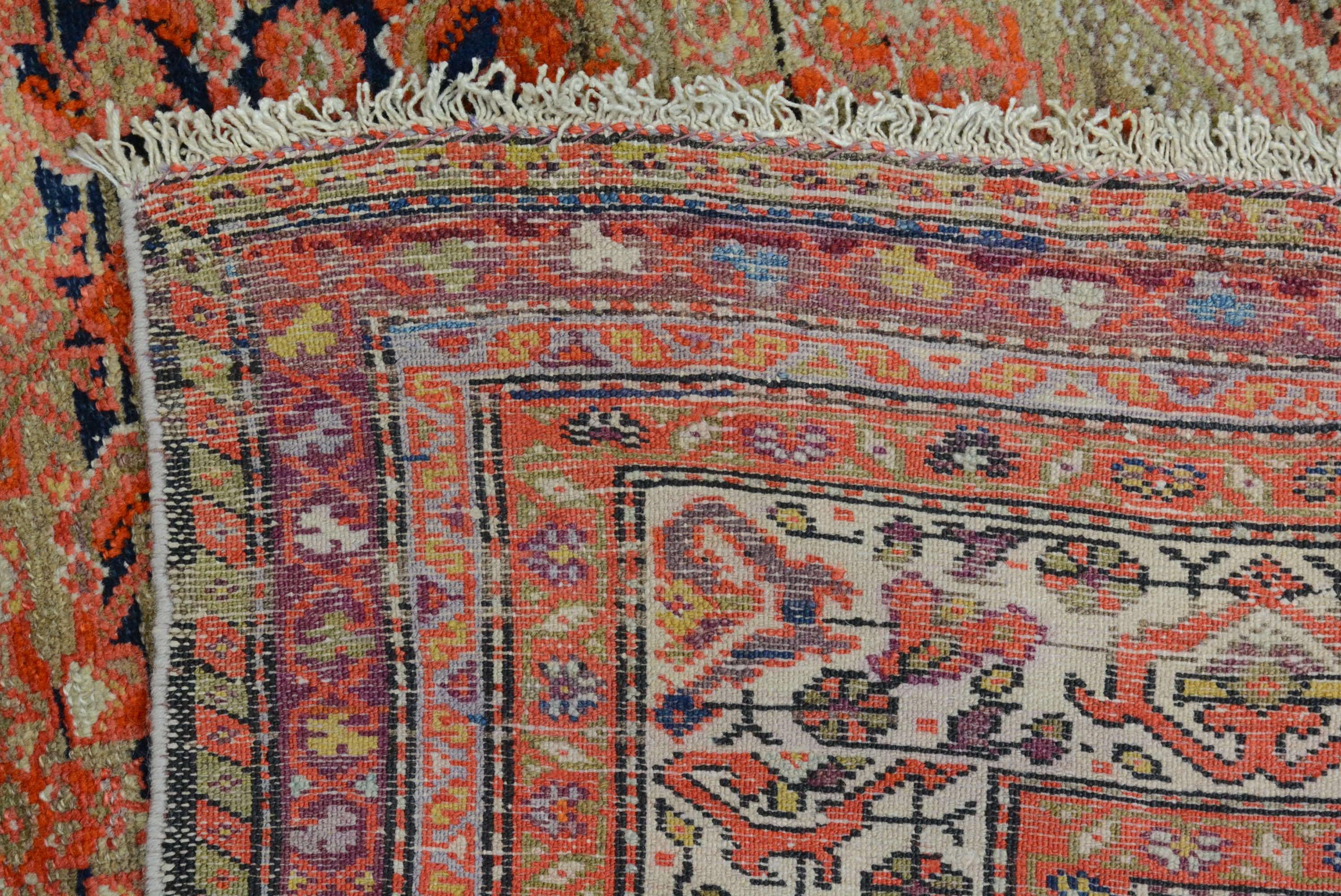Antiker persischer Malayer-Teppich aus dem frühen 20. im Angebot 1