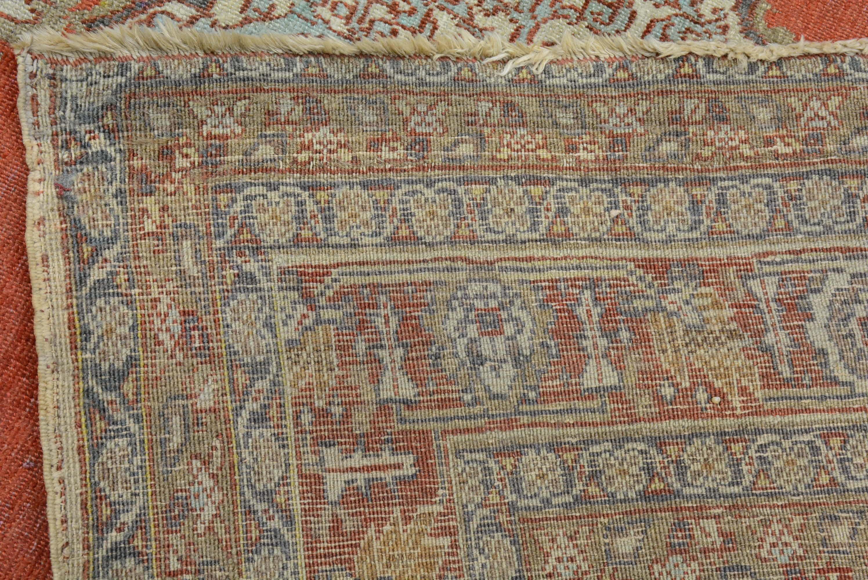 Ancien tapis persan Tabriz du début du 20e siècle en vente 4