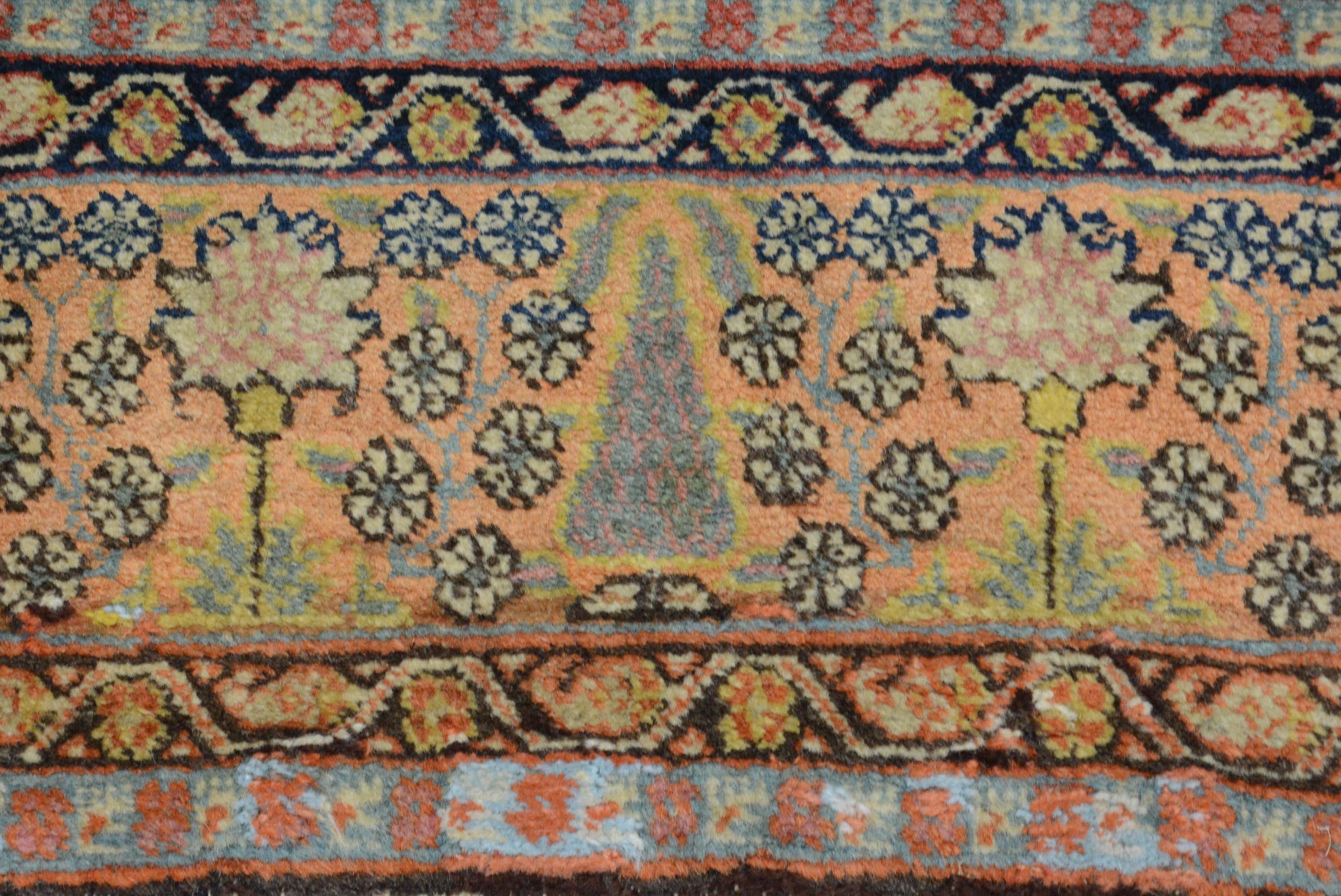 Ancien tapis persan Tabriz du début du 20e siècle Bon état - En vente à Closter, NJ