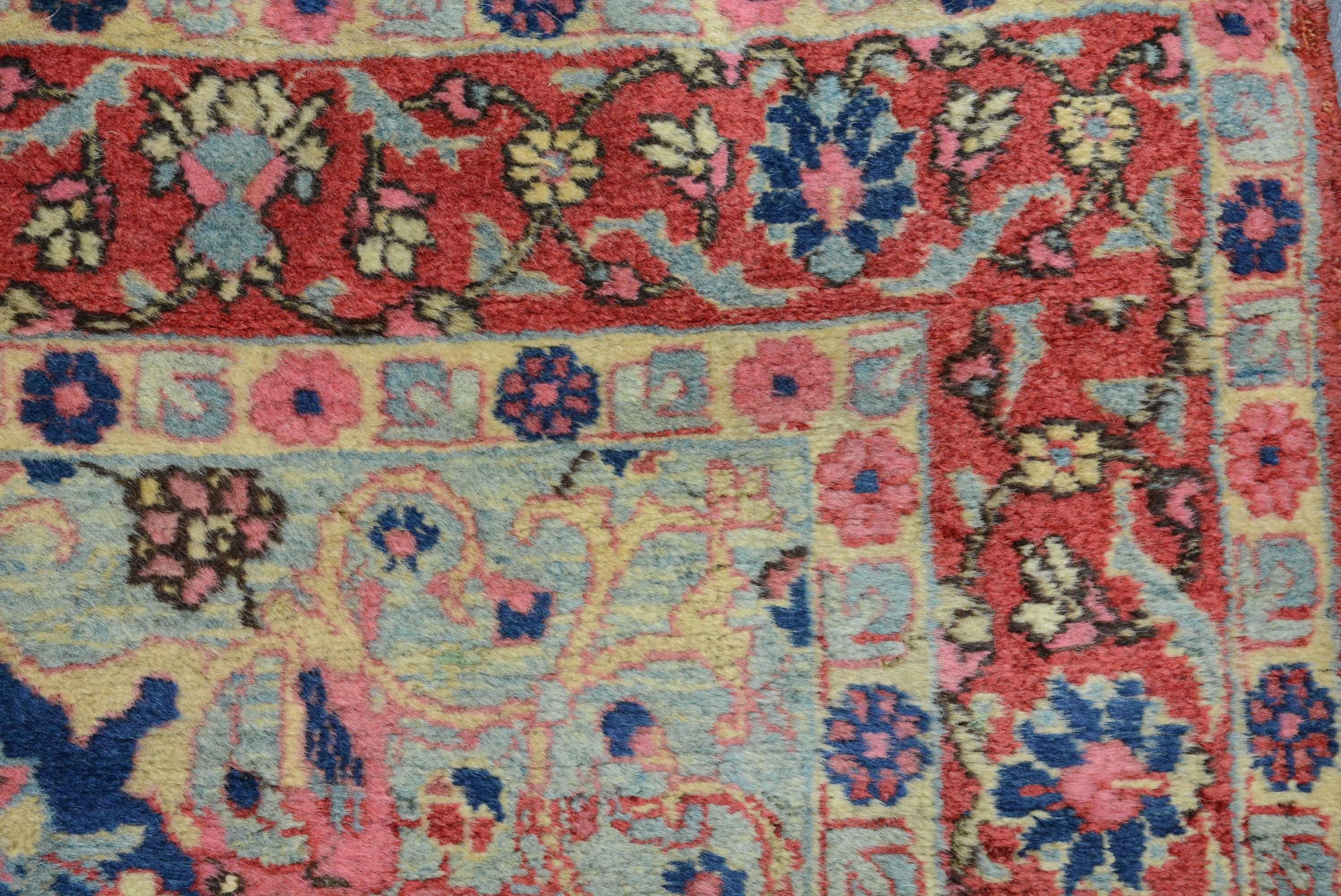 20ième siècle Ancien tapis persan Tabriz du début du 20e siècle en vente