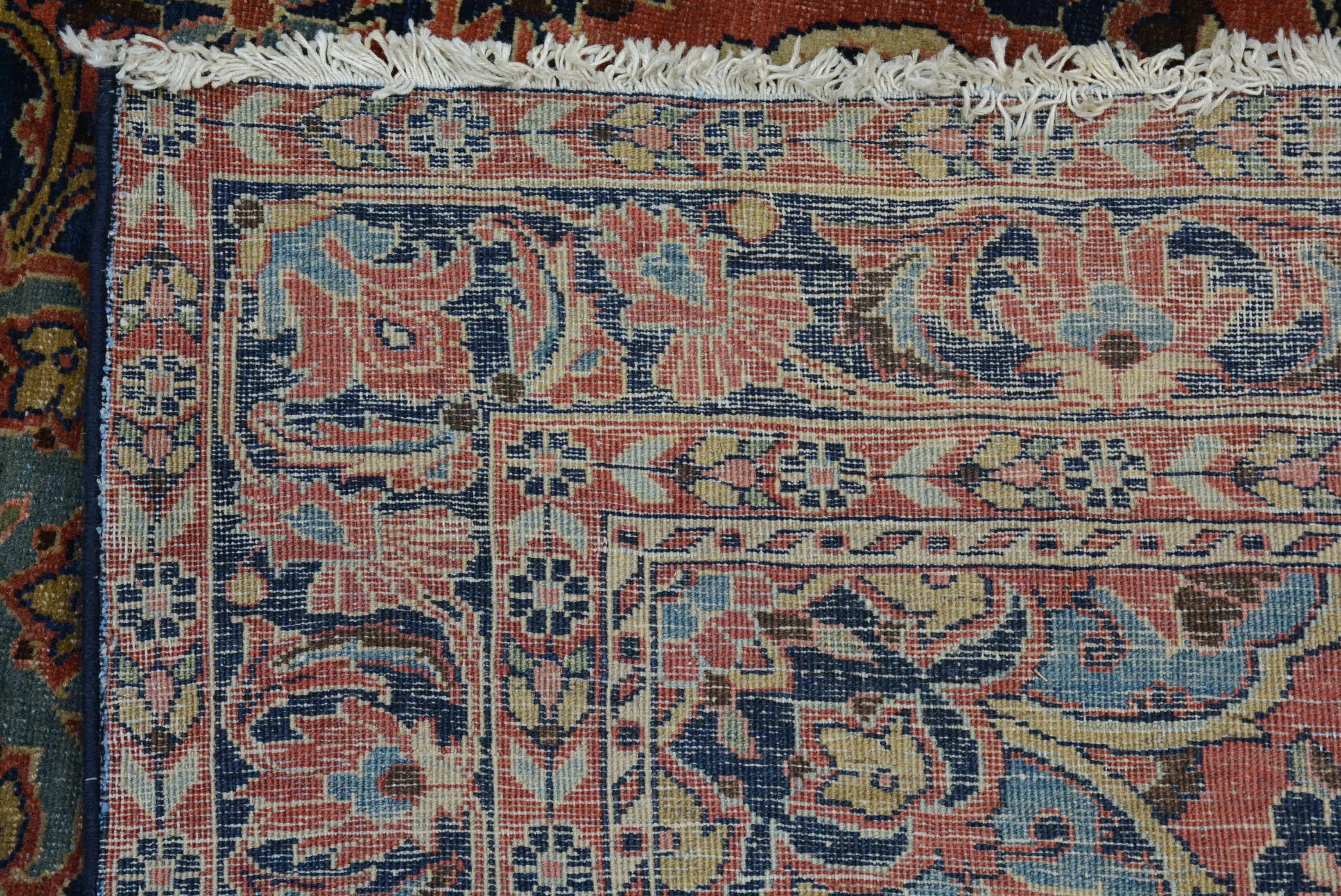 Antiker Sarouk-Teppich aus dem frühen 20. im Angebot 2