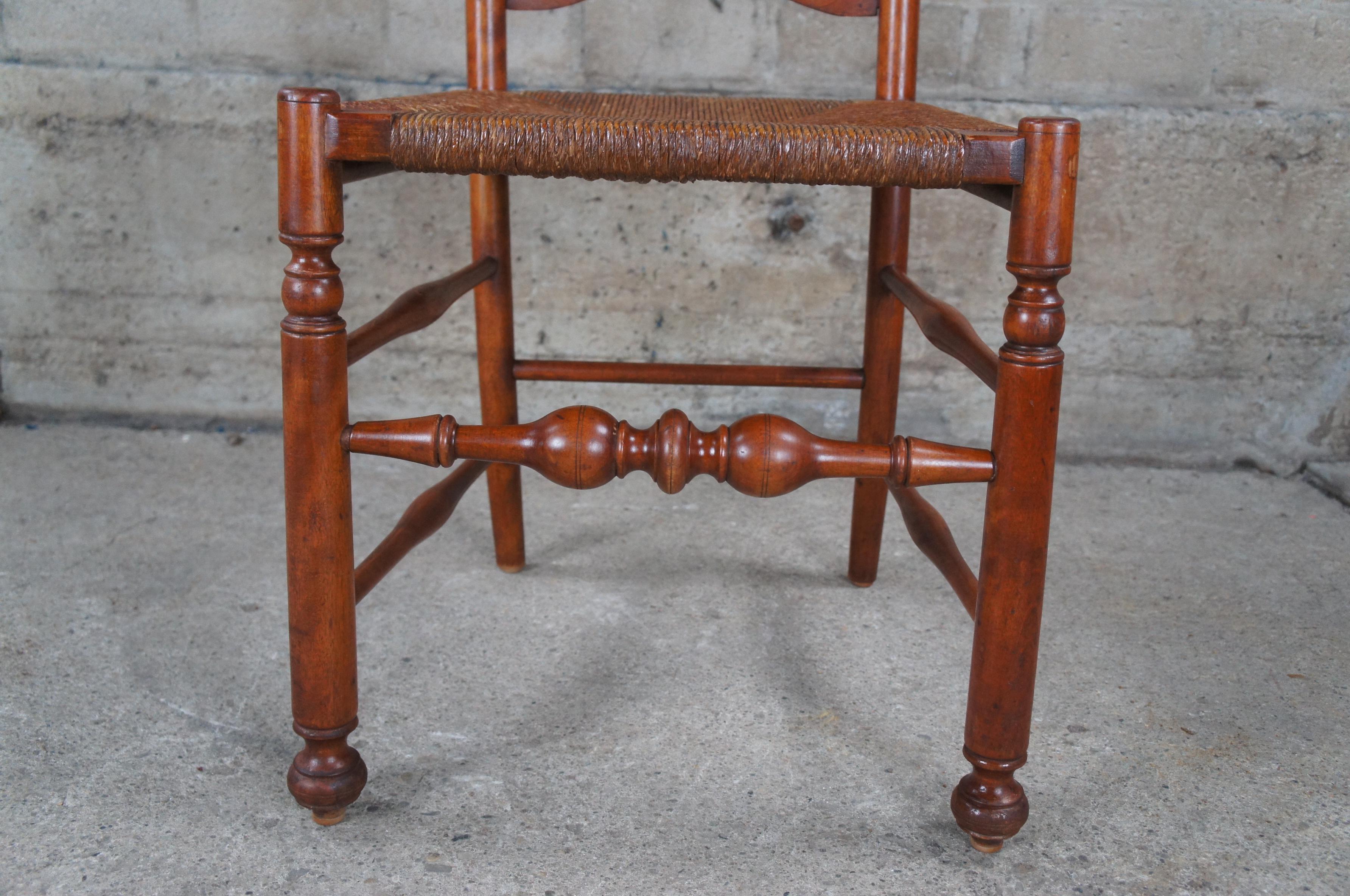 Antique Early 20th Century Shaker Oak Ladderback Side Accent Chair Rush Seat For Sale 9