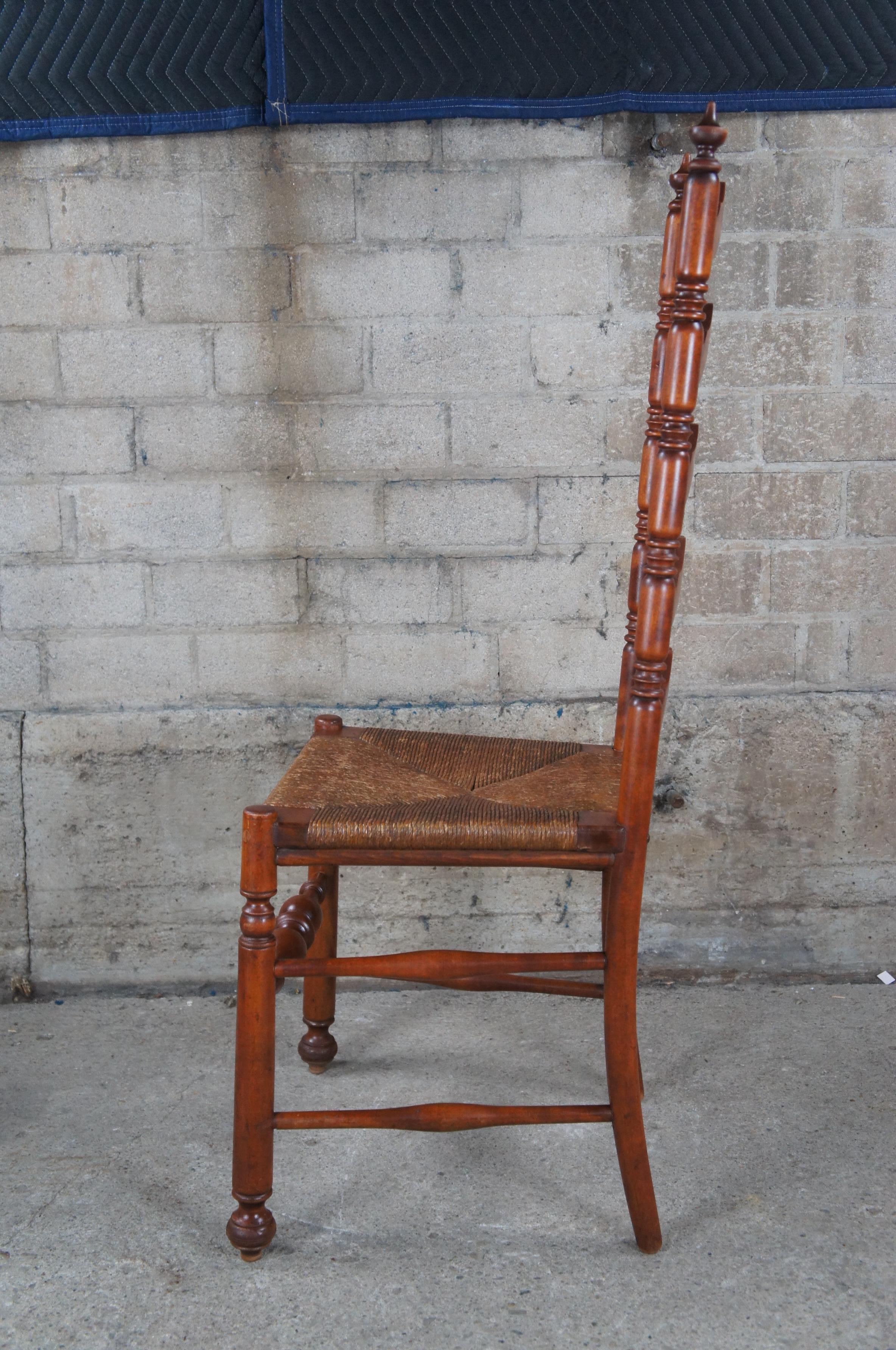 Antique Early 20th Century Shaker Oak Ladderback Side Accent Chair Rush Seat For Sale 2
