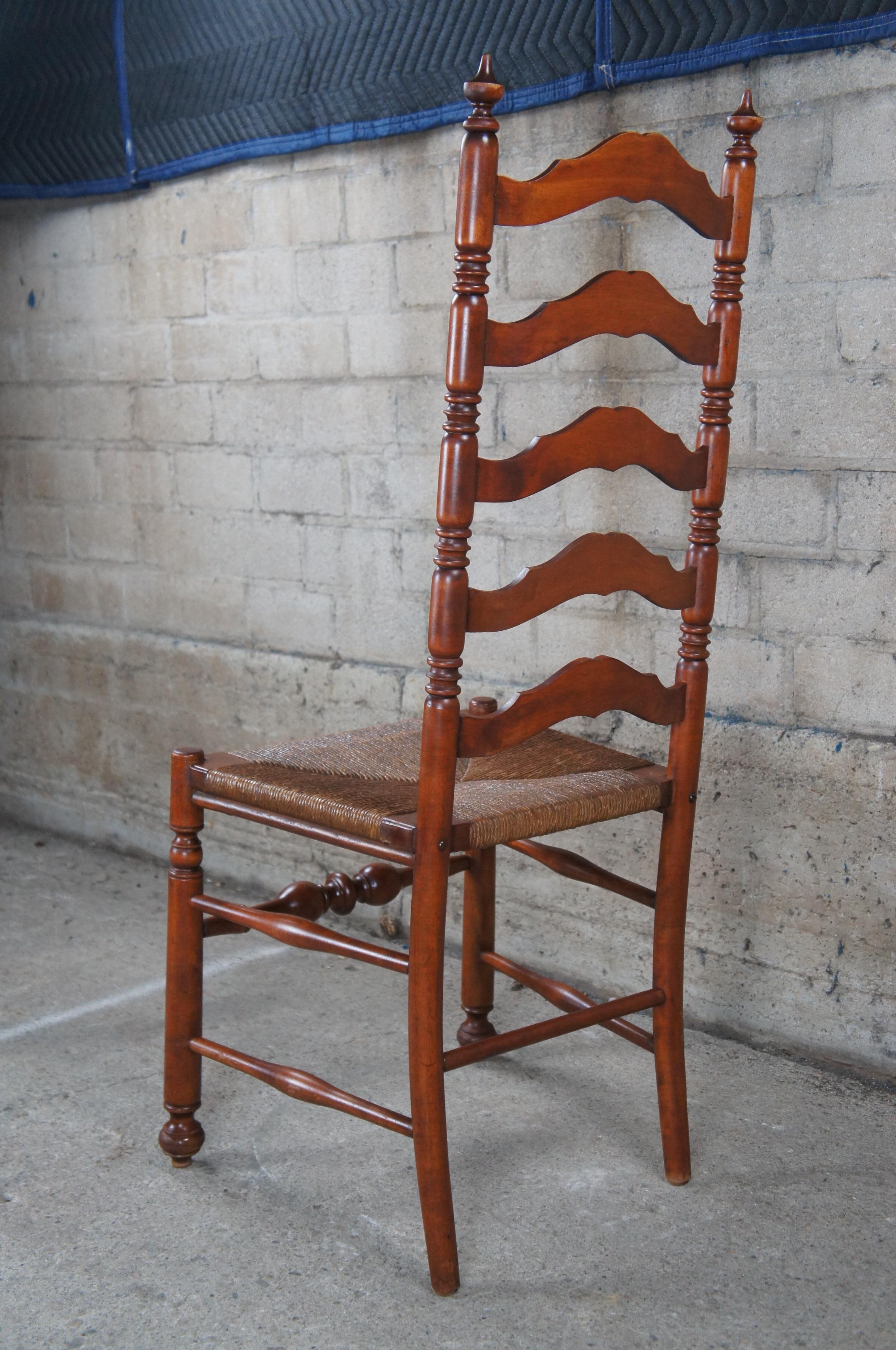 Antique Early 20th Century Shaker Oak Ladderback Side Accent Chair Rush Seat For Sale 3