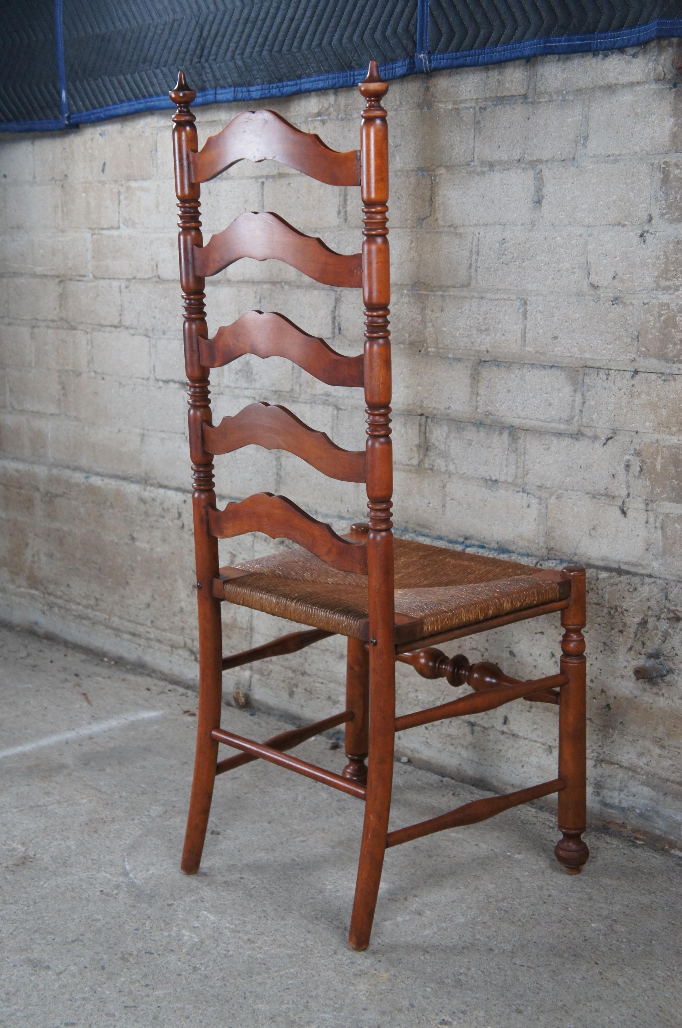 Antique Early 20th Century Shaker Oak Ladderback Side Accent Chair Rush Seat For Sale 5