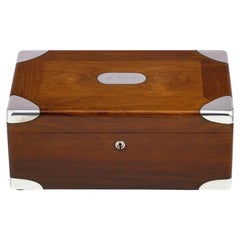 Antico Humidor per sigari in legno di noce e argento dell'inizio del XX secolo CIRCA 1900