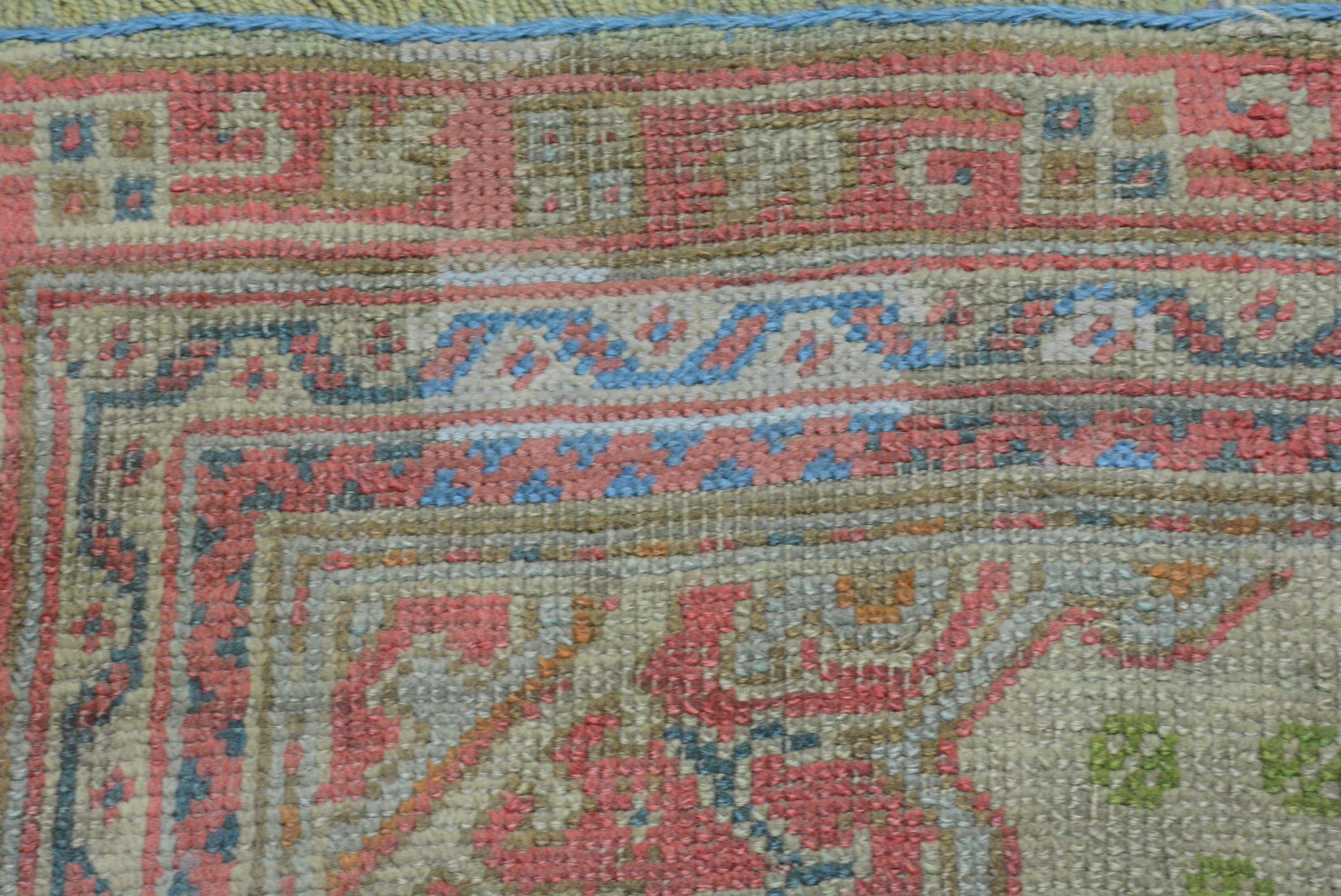 Antiker türkischer Oushak-Teppich aus dem frühen 20. (20. Jahrhundert) im Angebot