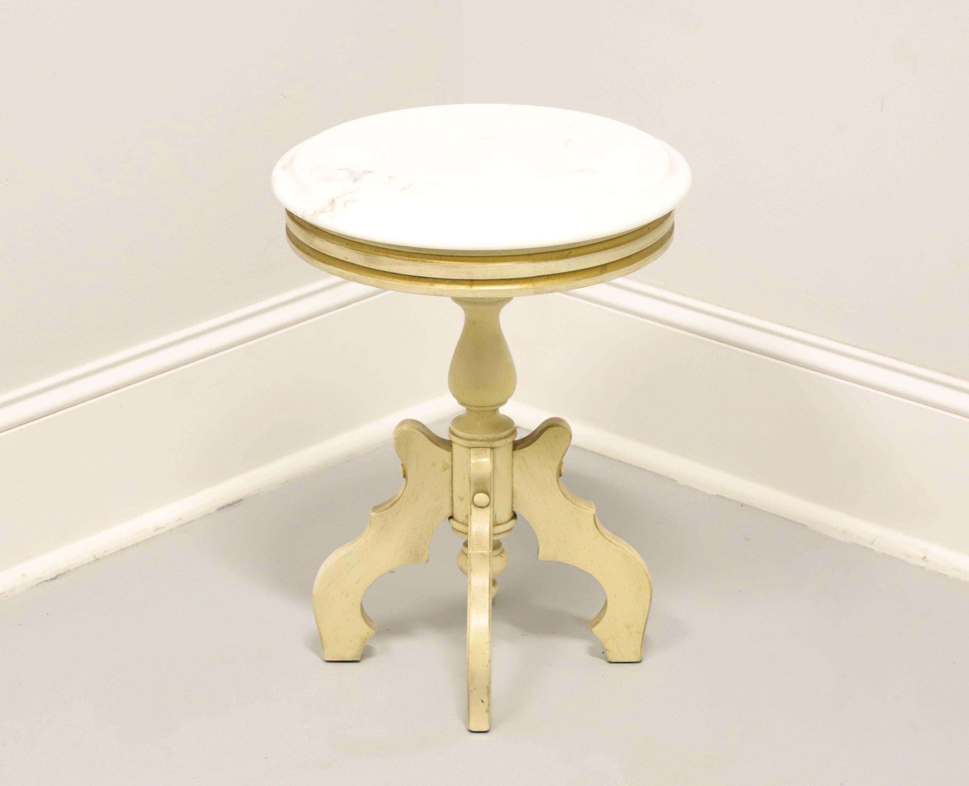 Antique Early 20th Century Victorian Marble Top Side Table / Plant Stand In Good Condition For Sale In Charlotte, NC