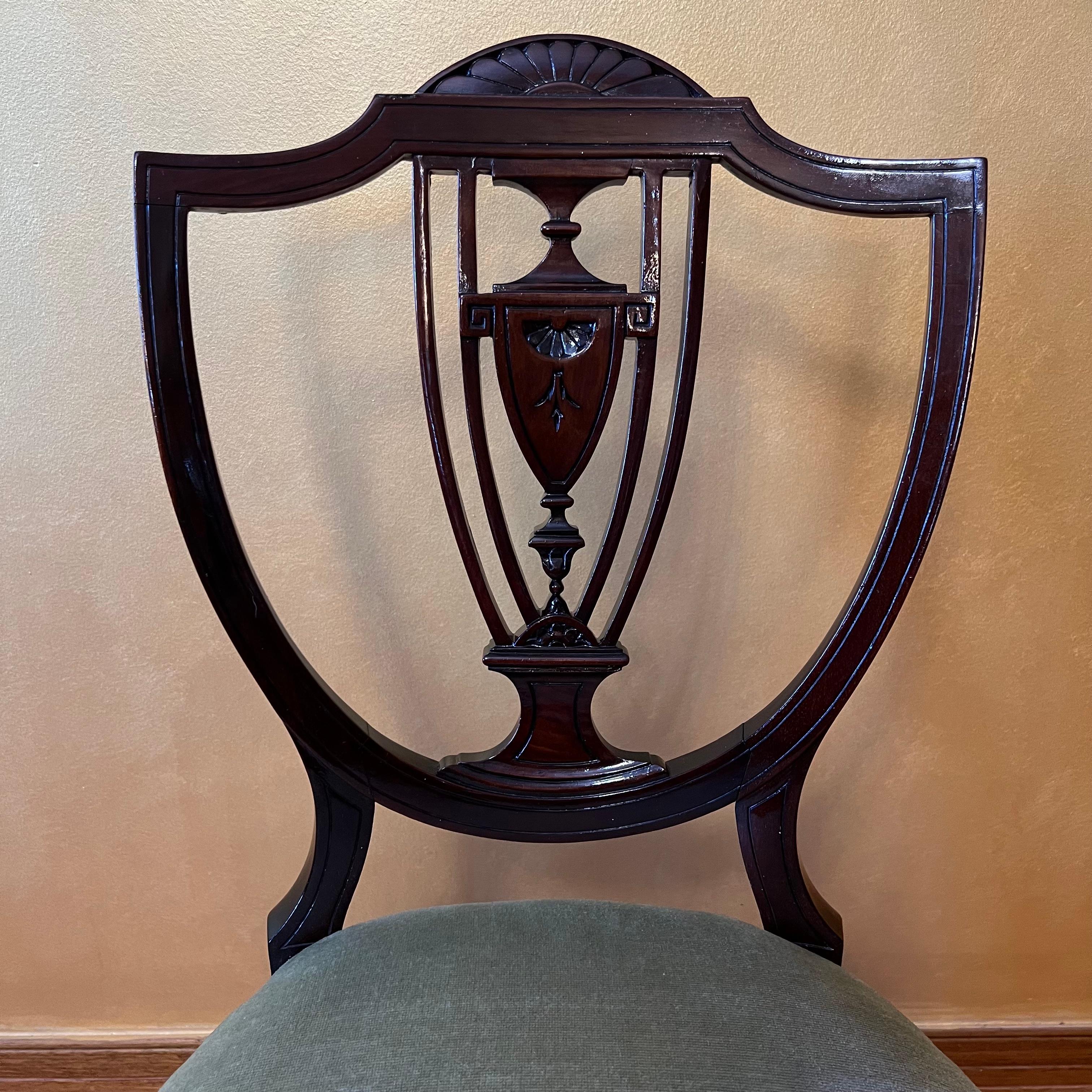 Antique Early 20th Century Walnut Four Piece Chair Set For Sale 13