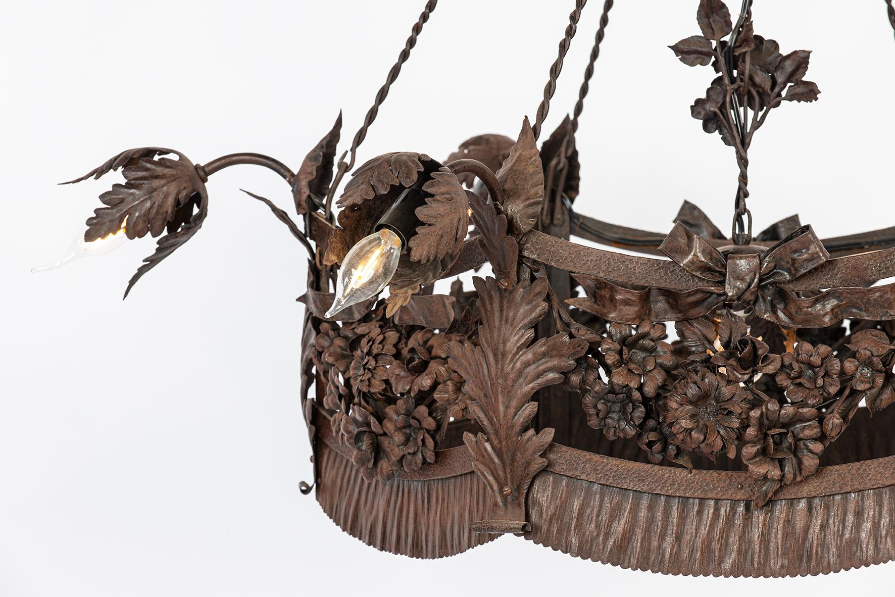 antiguo  araña art nouveau de acero patinado forjado de principios del siglo xx Art Nouveau en venta