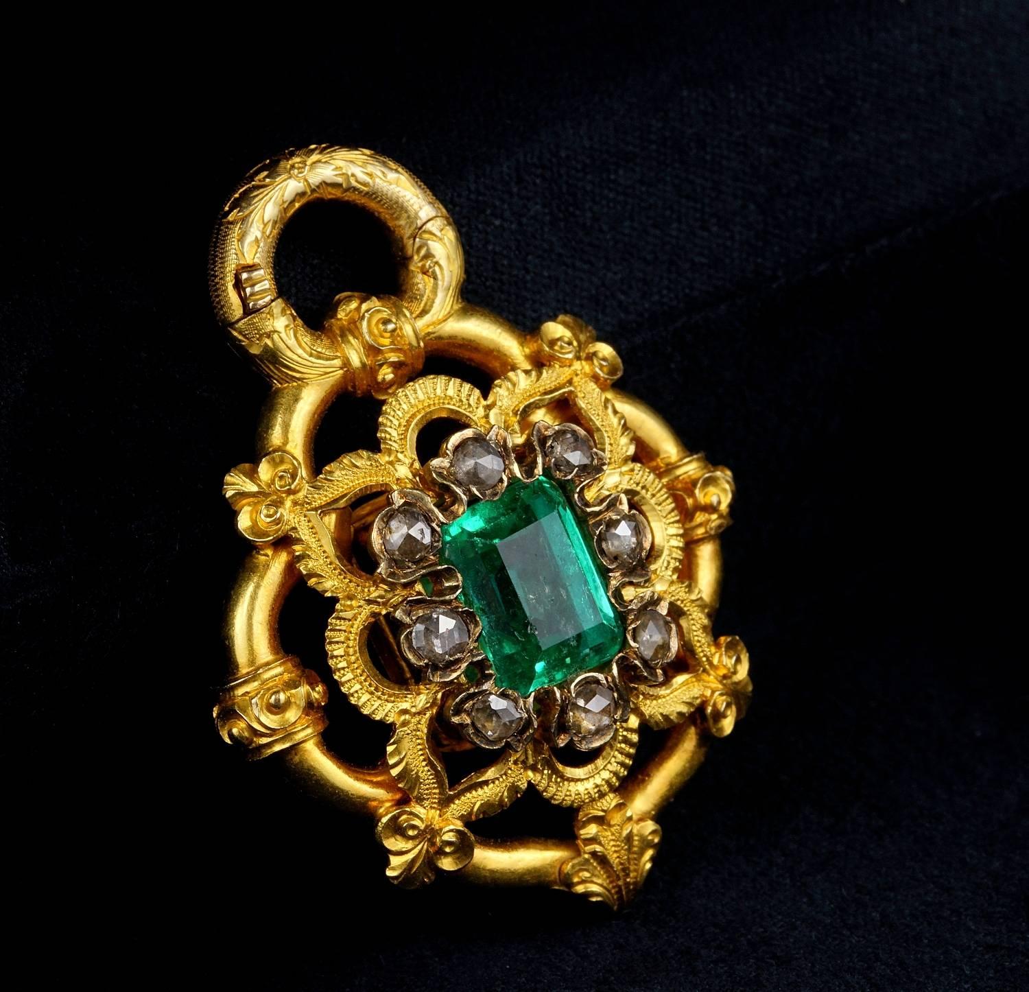Georgian Antique Early 3.80 Carat Colombian Emerald Diamond Rare Secret Pendant