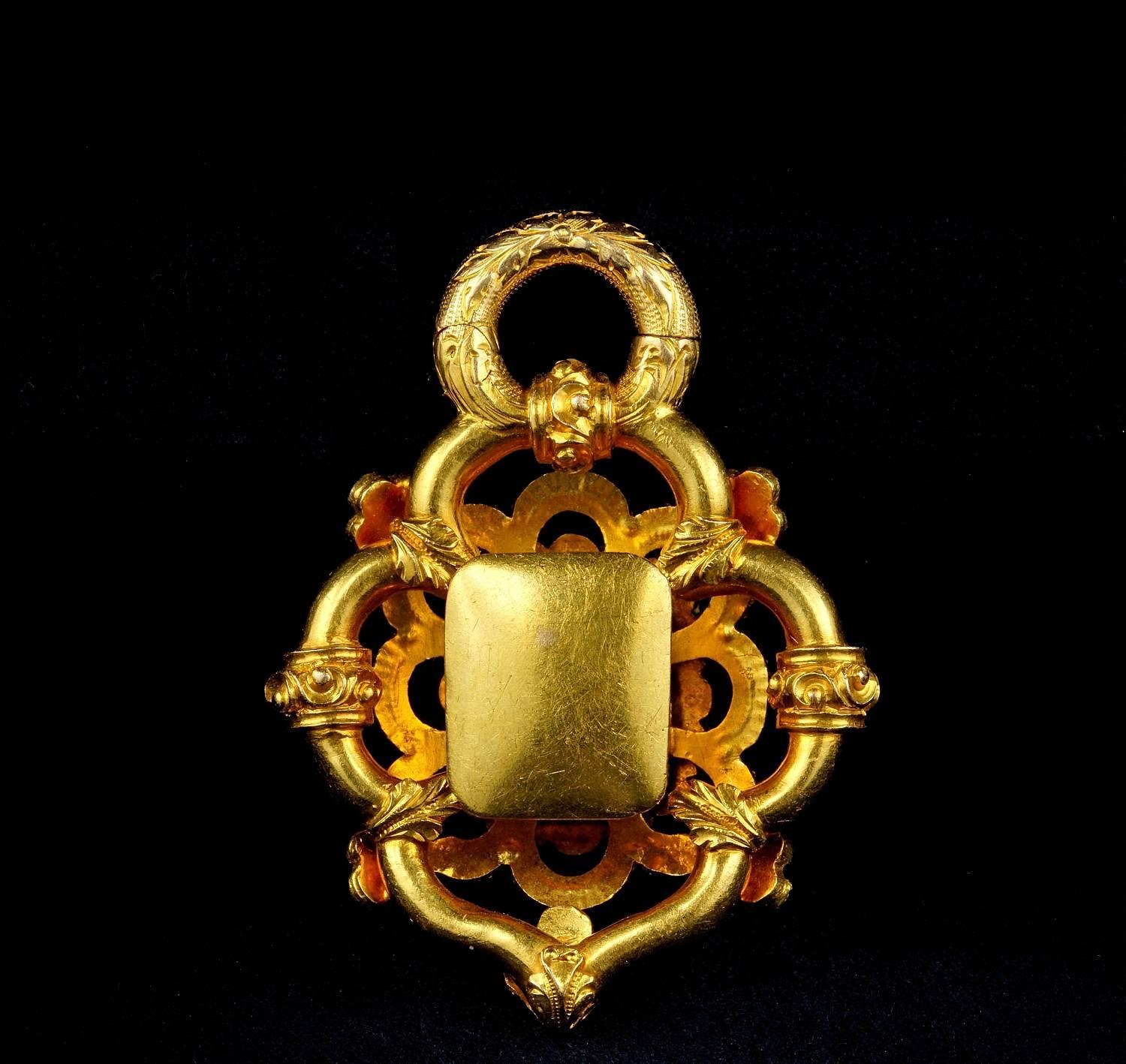 Women's Antique Early 3.80 Carat Colombian Emerald Diamond Rare Secret Pendant