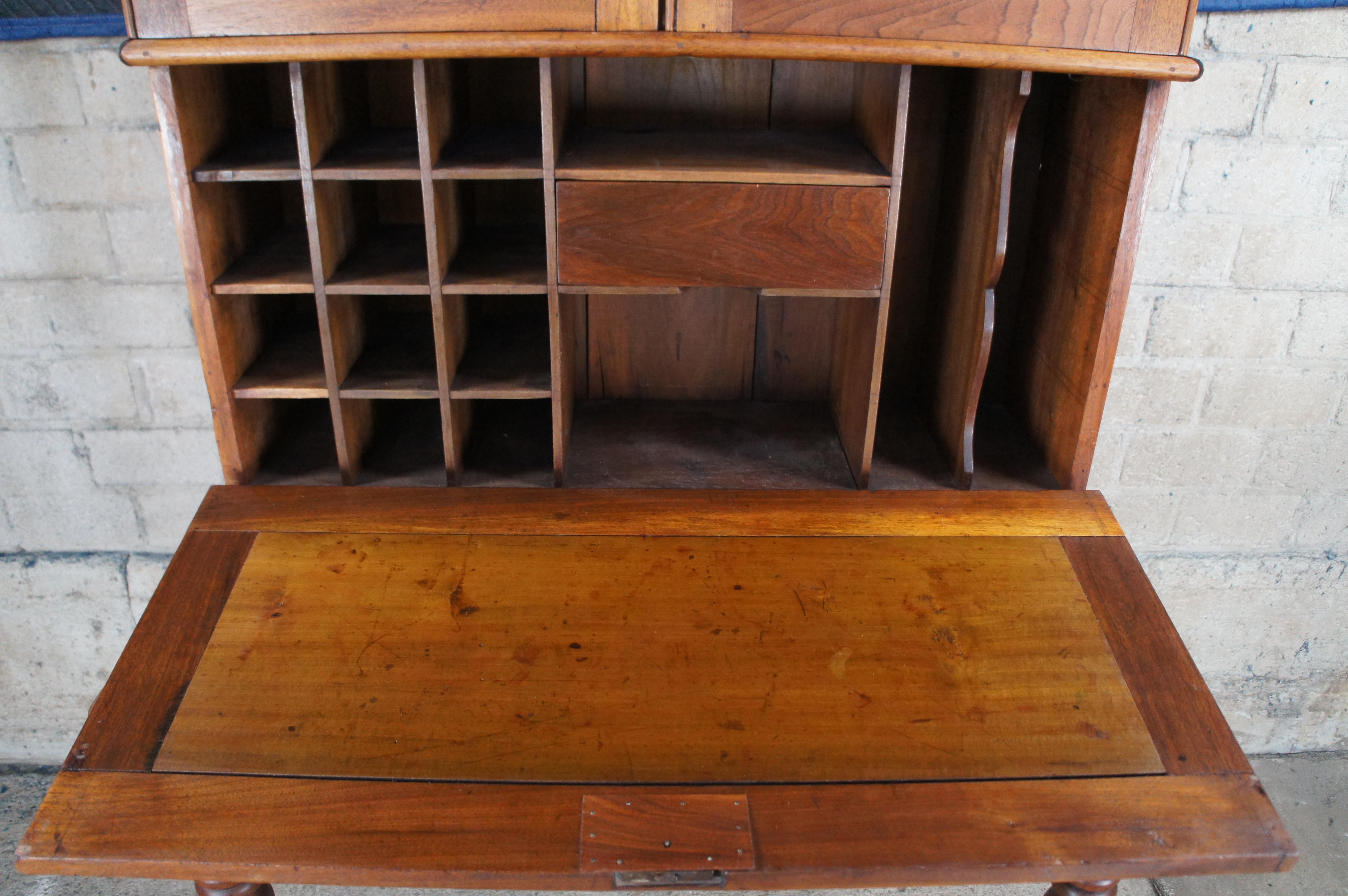 XIXe siècle A.I.C. Cupboard Antique Early American 19th C Plantation Desk Secretary Bookcase Hutch Cupboard en vente