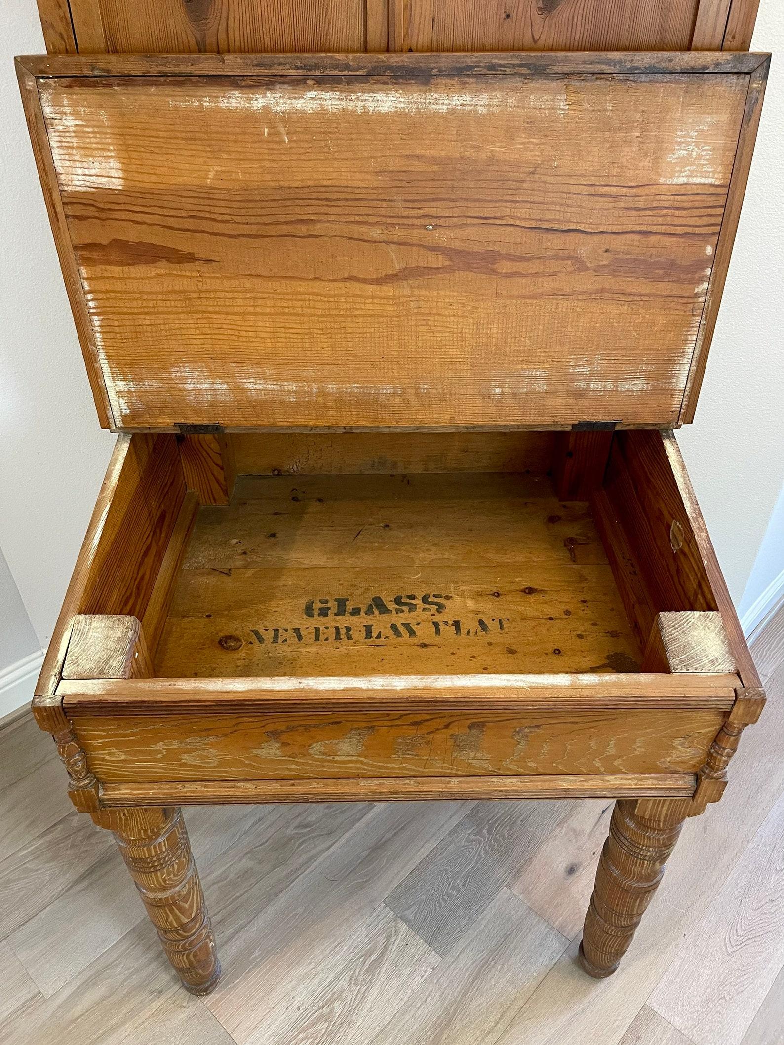 Primitive Antique Early American 19th Century Pine Plantation Desk For Sale