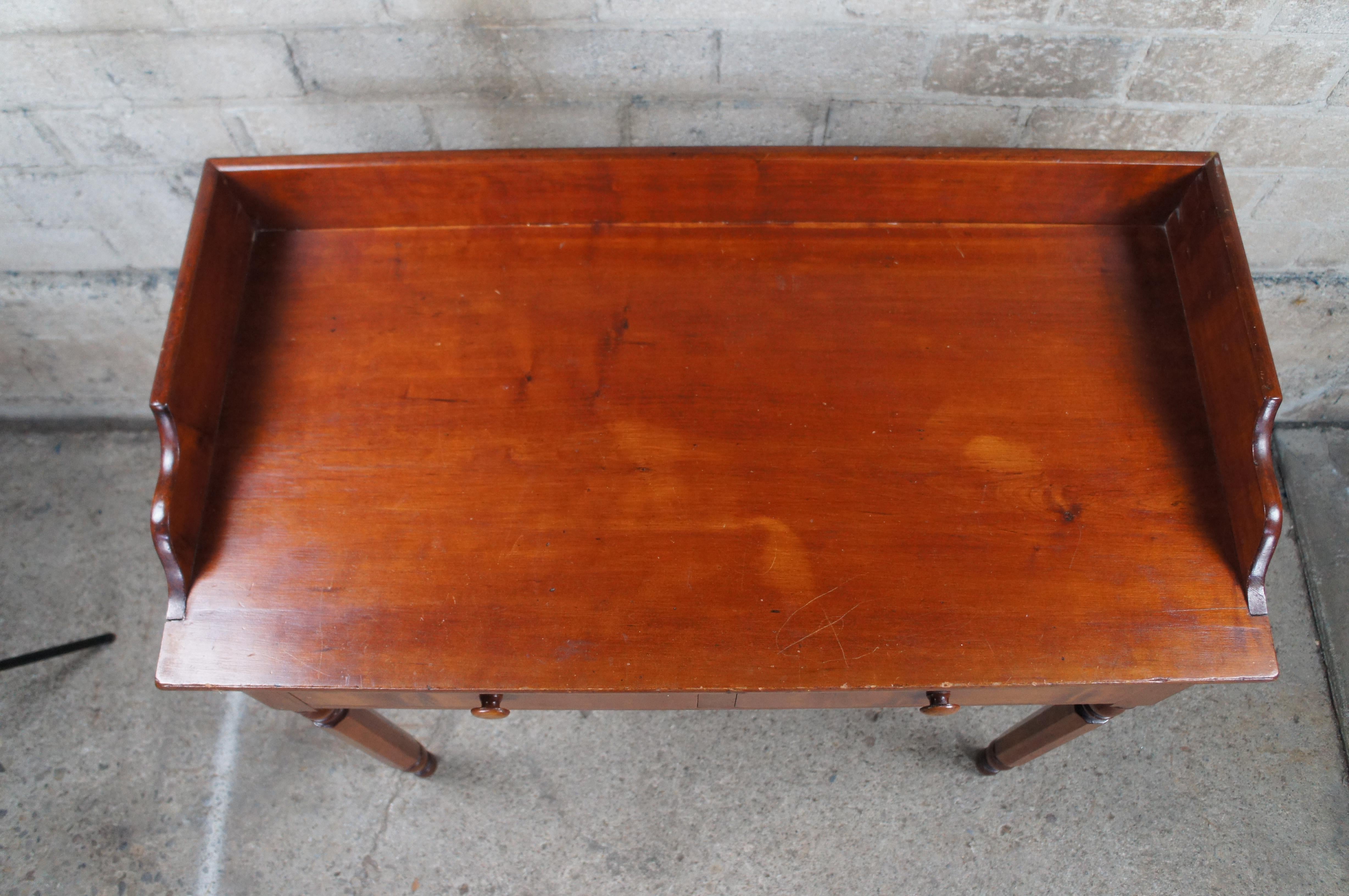 Antique Early American Cherry Farmhouse Washstand Writing Desk Console Table In Good Condition In Dayton, OH