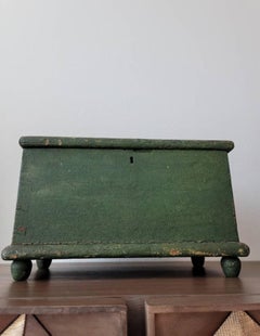 Antique Early American Farmhouse Dovetailed Table Box