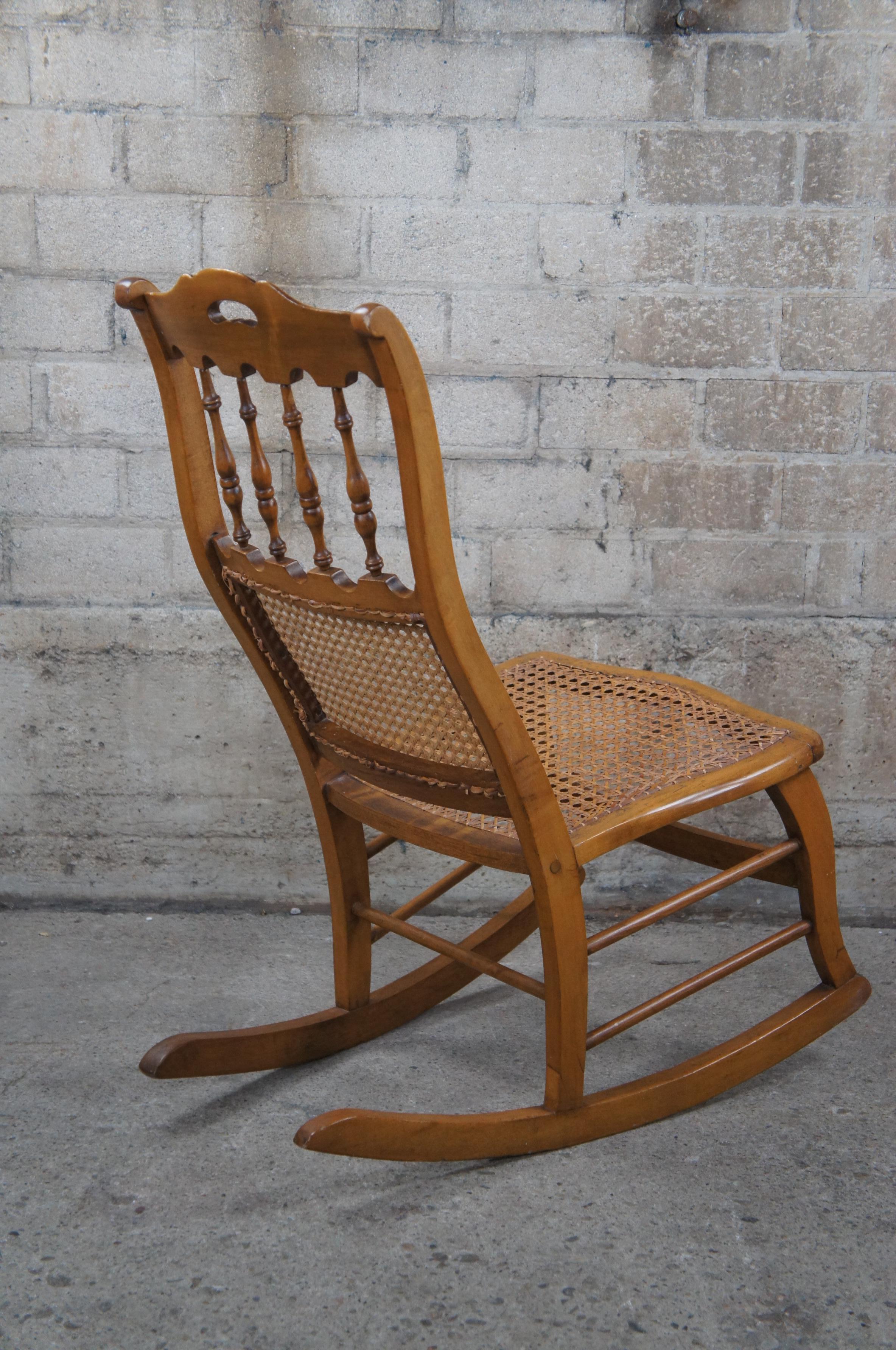 Antique Early American Maple Spindle Back Rocking Chair Cane Seat Petite Rocker In Good Condition For Sale In Dayton, OH