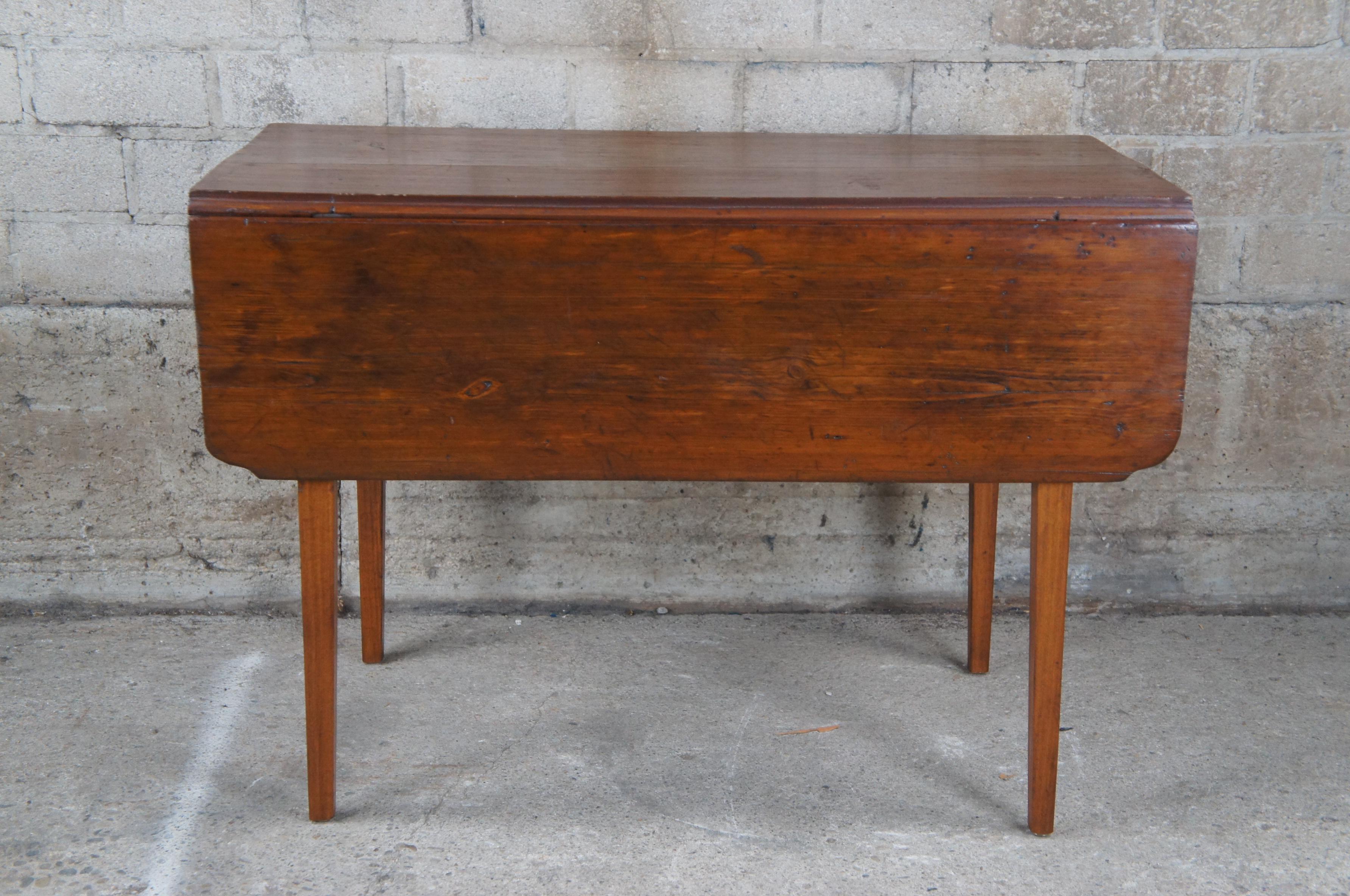 Antique Early American Pine Drop Leaf Farmhouse Dining Breakfast Table Console For Sale 3