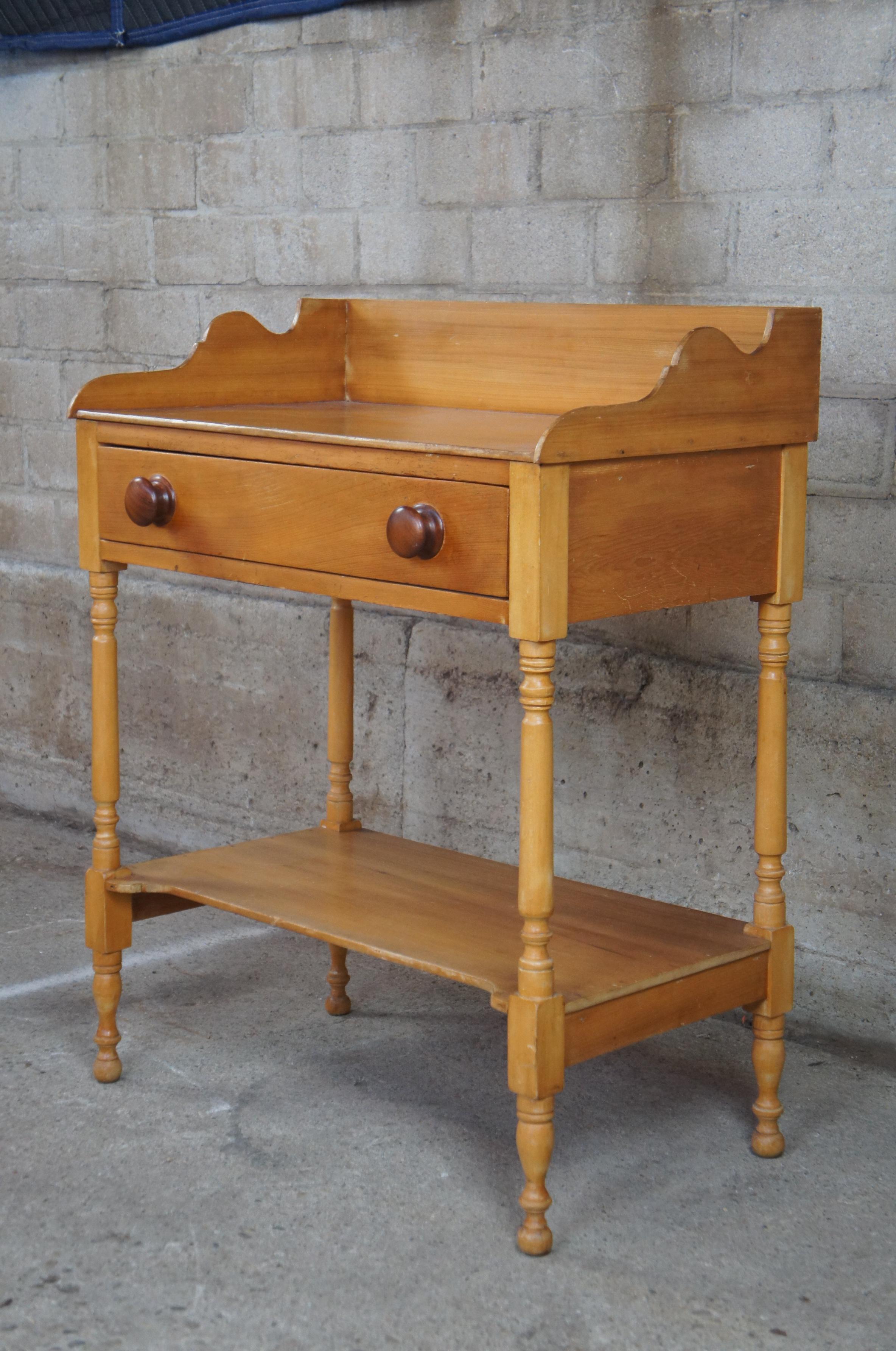 Antique Early American Pine Washstand Side Table Dry Bar Server Hall Console In Good Condition In Dayton, OH