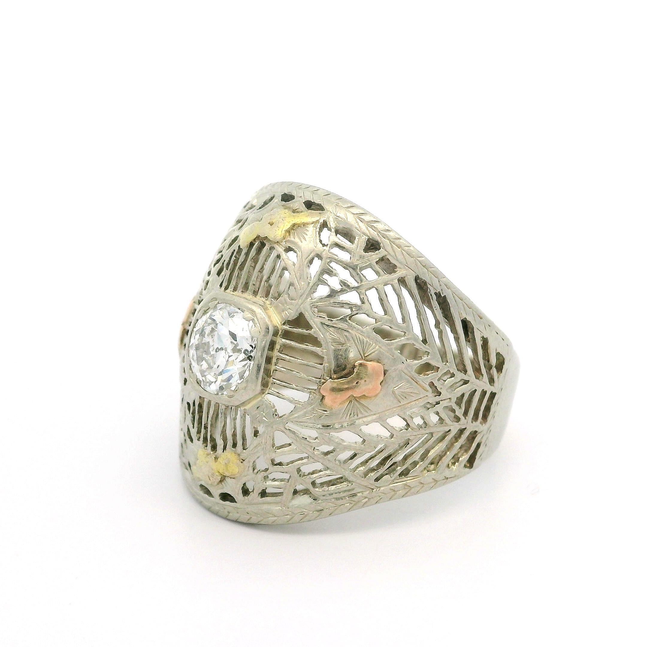 Antiquities Early Art Deco 14k Gold .60ct Diamond Filigree Wide Cigar Band Ring en vente 6