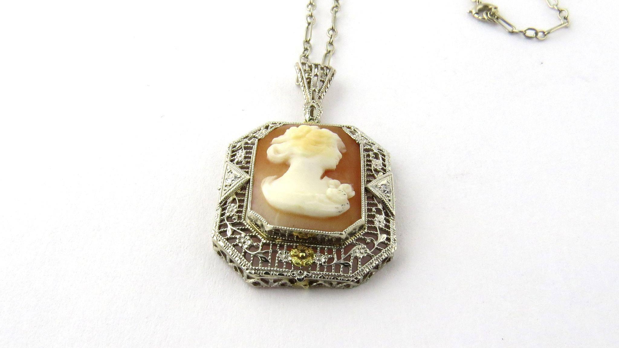 Antique Early Art Deco 14K White and Yellow Gold Filigree Cameo Pendant w/ Chain In Good Condition In Washington Depot, CT