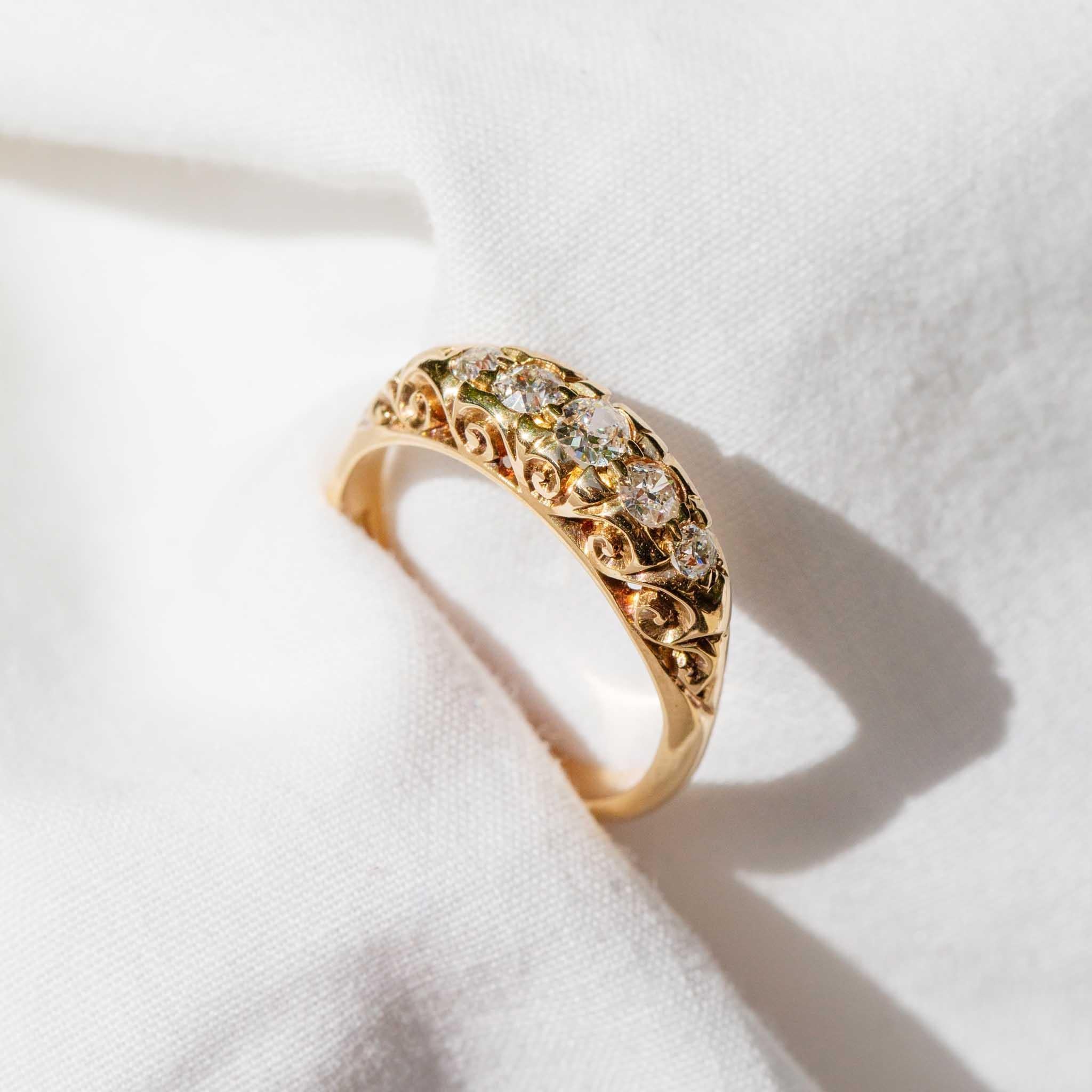 Women's Antique Early Australian Old Cut Diamond Ring 18 Carat Yellow Gold For Sale