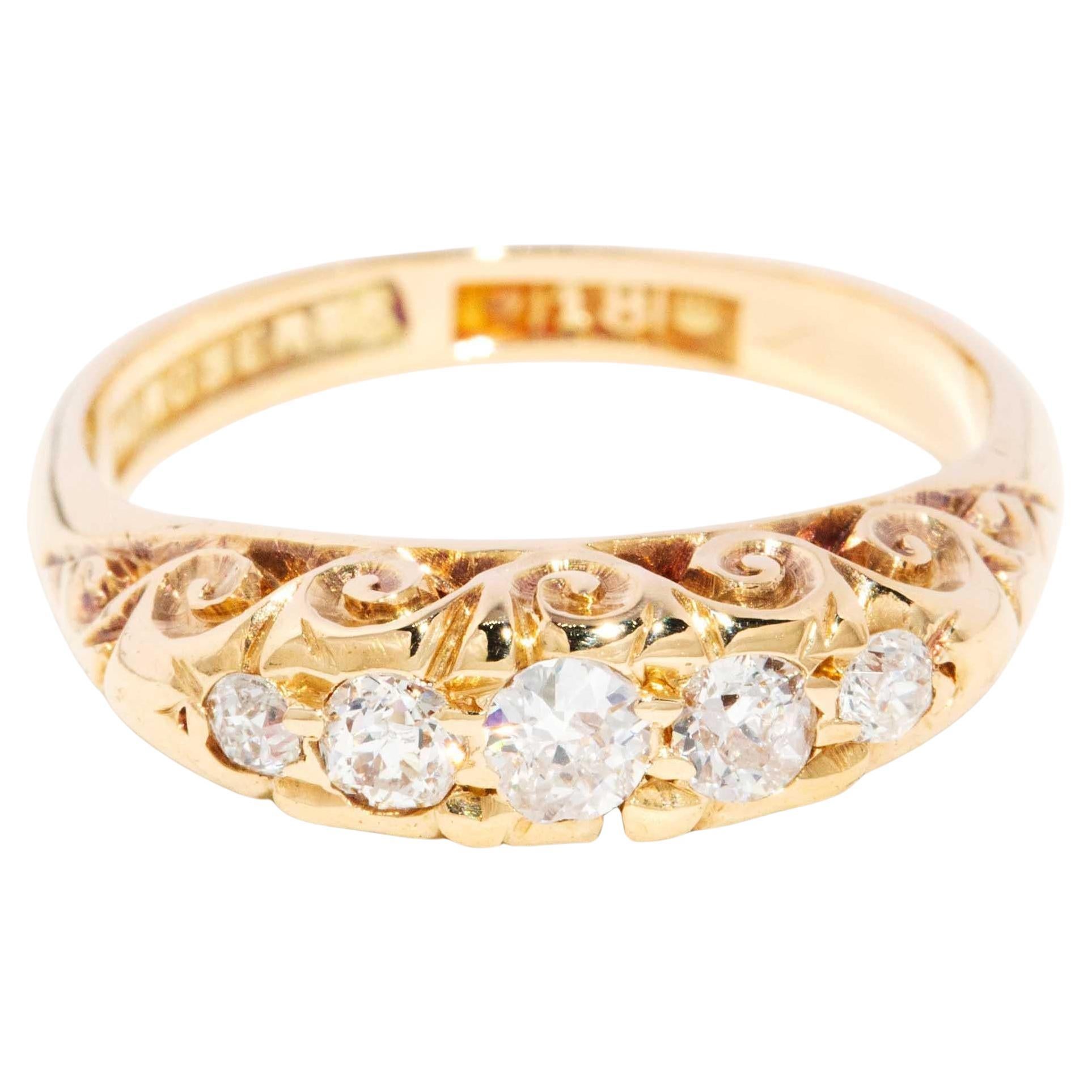 Antiguo Anillo Australiano de Diamantes de Corte Antiguo Oro Amarillo de 18 Quilates