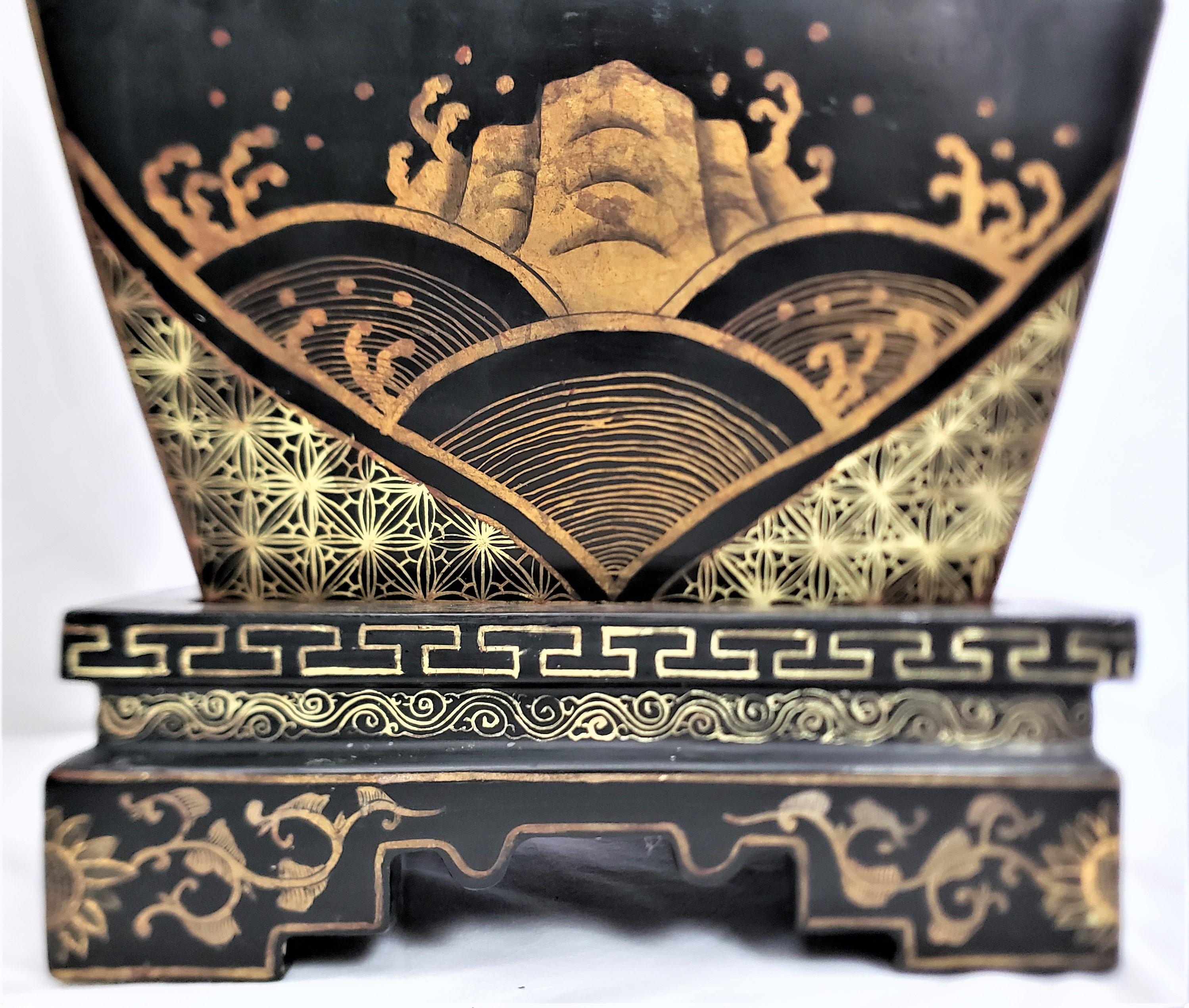 Antique Early Chinese Republic Era Stacking Lacquered Box Set with Dragon Motif For Sale 5