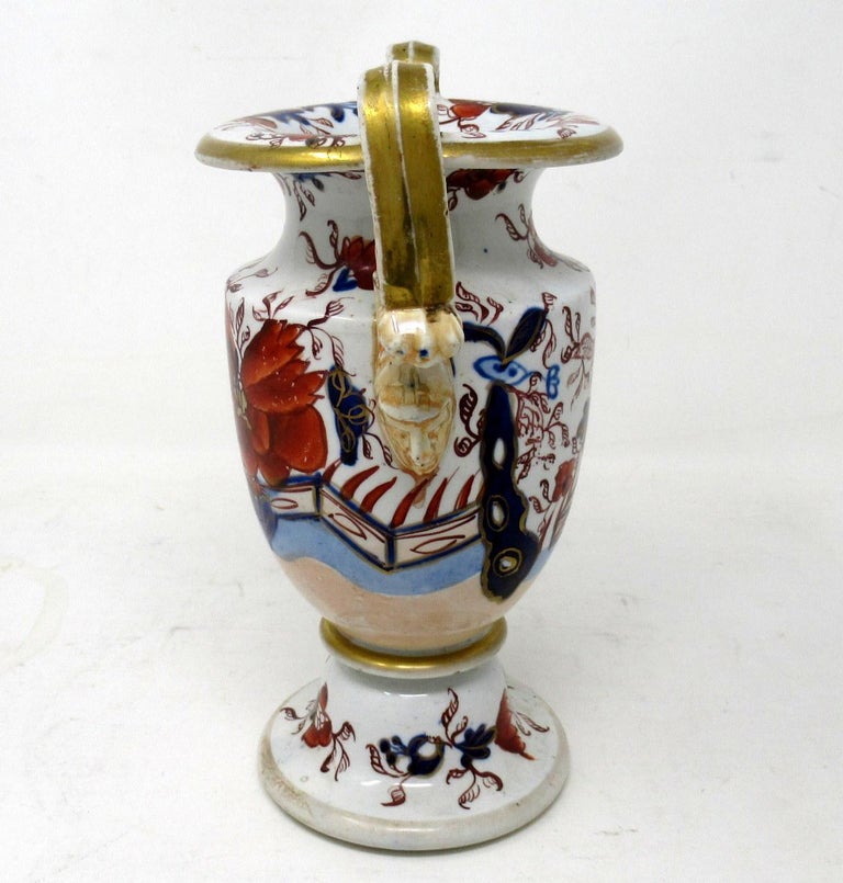 Ancien vase urne en pierre de fer Masons de style chinoiserie anglaise