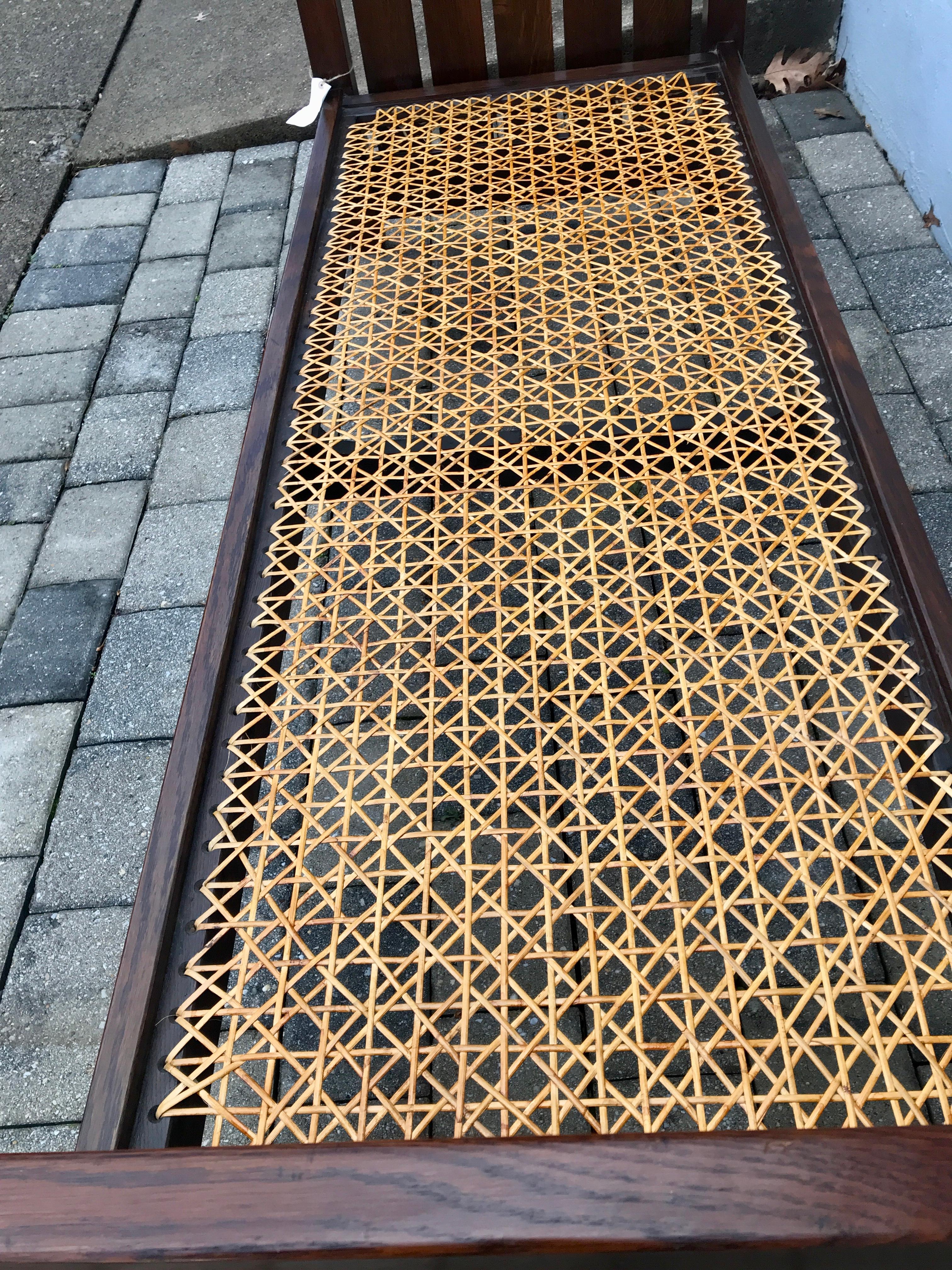 ANTIQUE EARLY GUSTAV STICKLEY  Lounge day bed c1902-04 - W7327    SALE In Excellent Condition In Shamokin Dam, PA