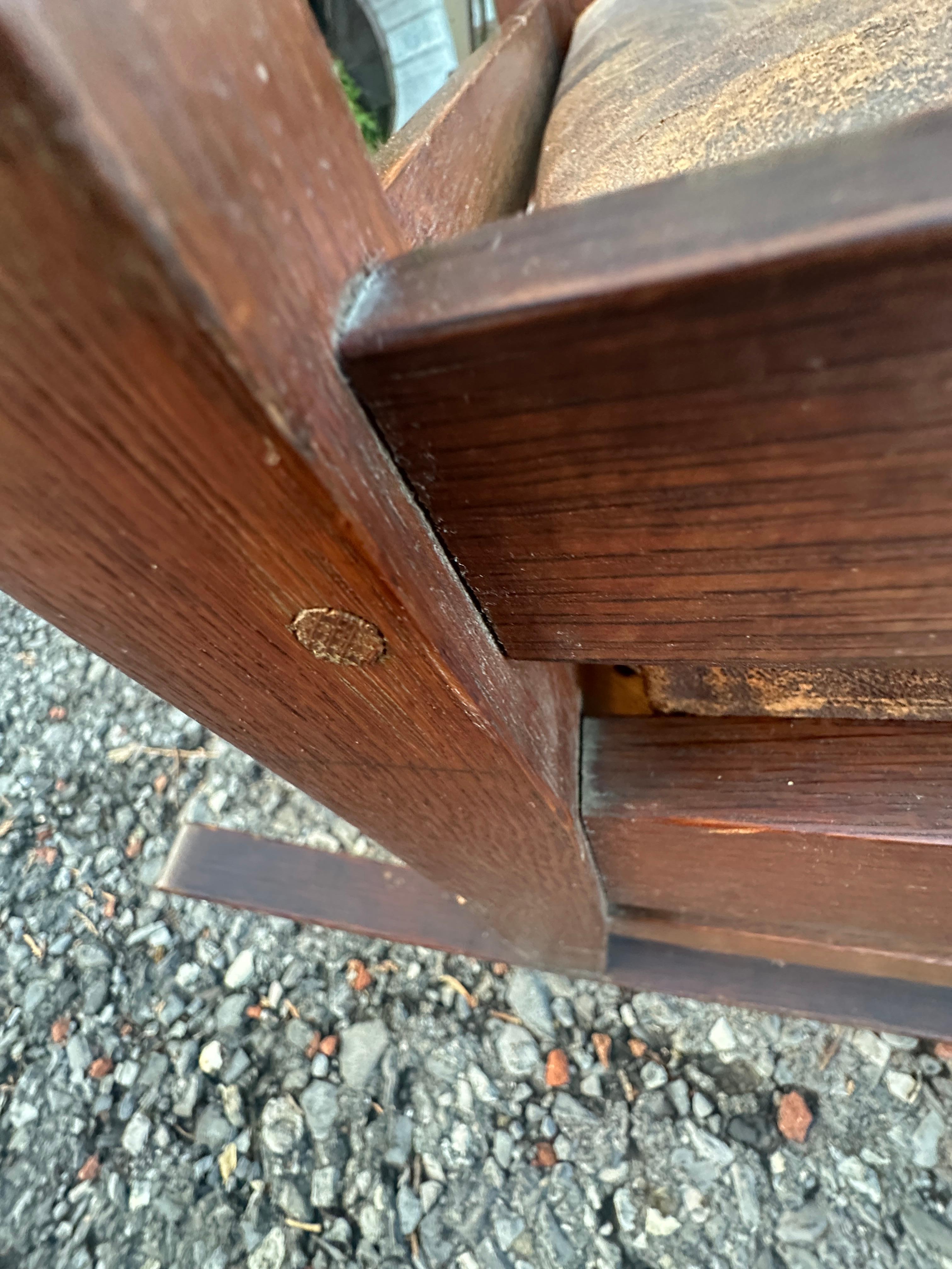 SIGHNED Early Gustav Stickley Rocker( with a Decal ) with Original Leather w2648 (20. Jahrhundert) im Angebot